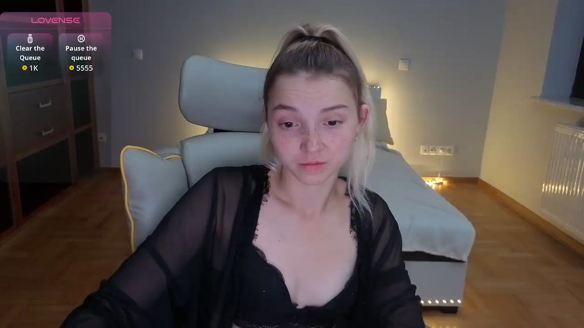 Gallery image thumbnail from Daisyy's myfreecams stream on, 08/01/2026, 24:29 image 9 of 20