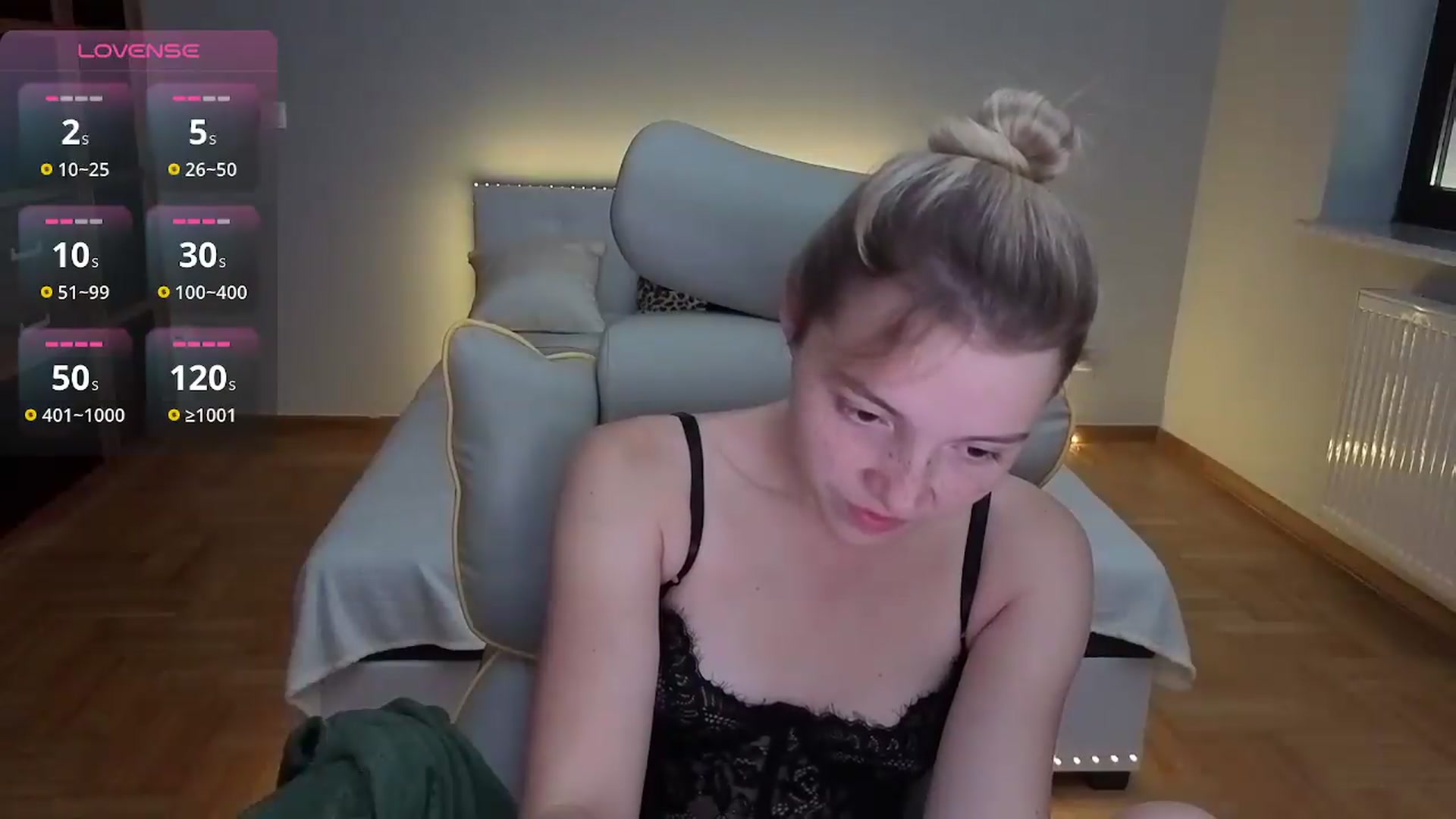 Gallery image thumbnail from Daisyy's myfreecams stream on, 08/01/2026, 17:30 image 17 of 20