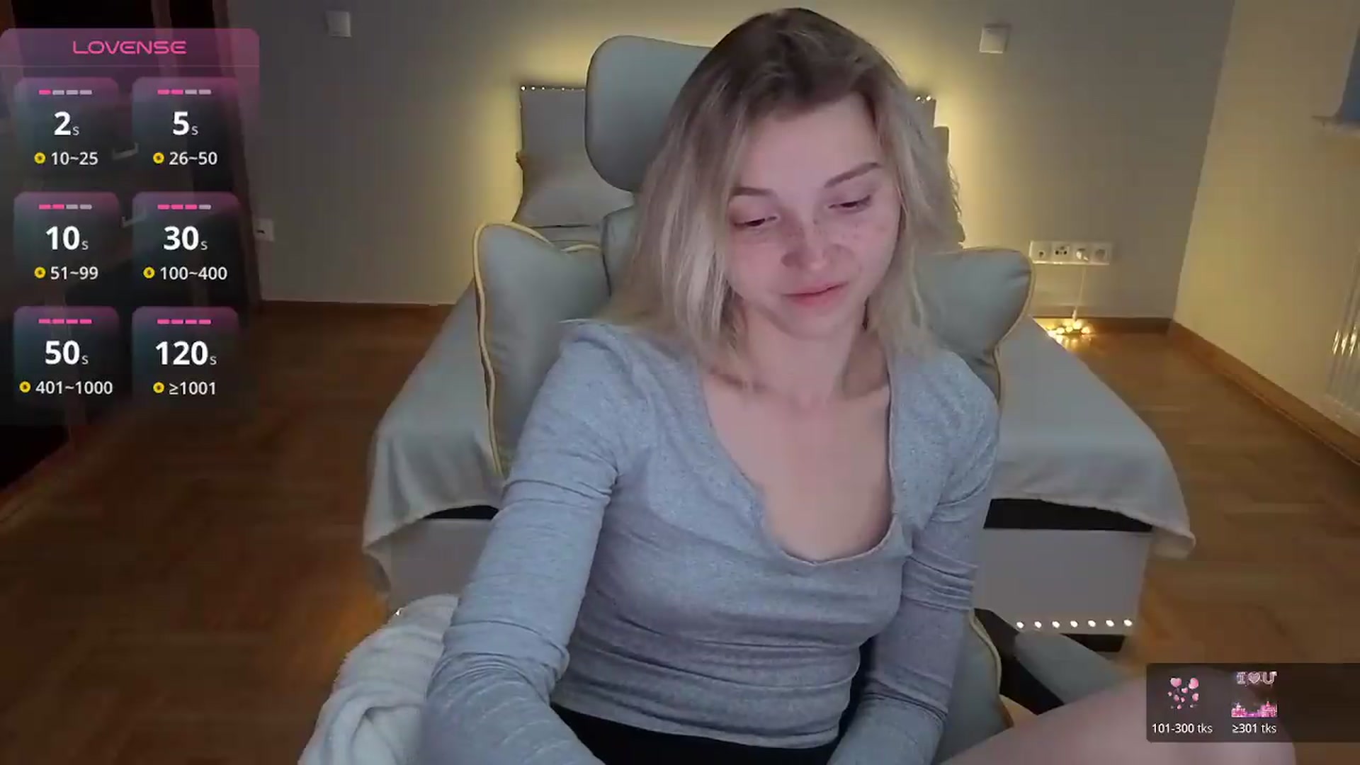 Gallery image thumbnail from Daisyy's myfreecams stream on, 08/01/2026, 18:54 image 16 of 20
