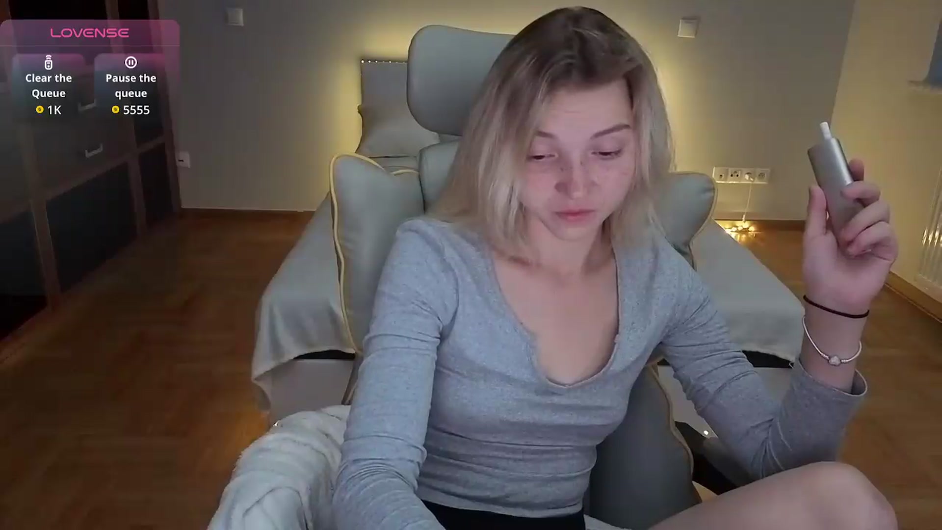 Gallery image thumbnail from Daisyy's myfreecams stream on, 08/01/2026, 18:54 image 17 of 20