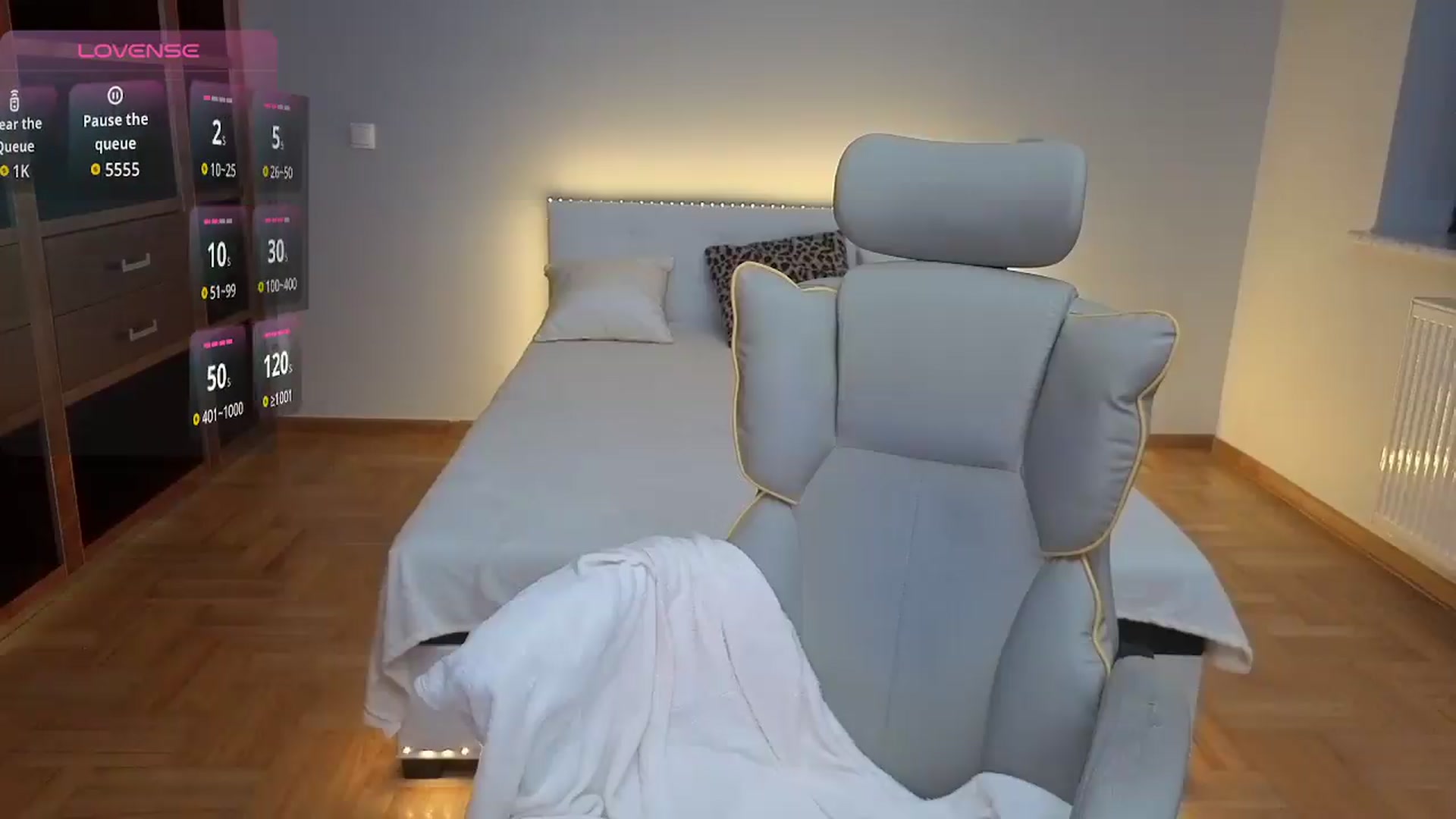 Gallery image thumbnail from Daisyy's myfreecams stream on, 08/01/2026, 21:56 image 14 of 20