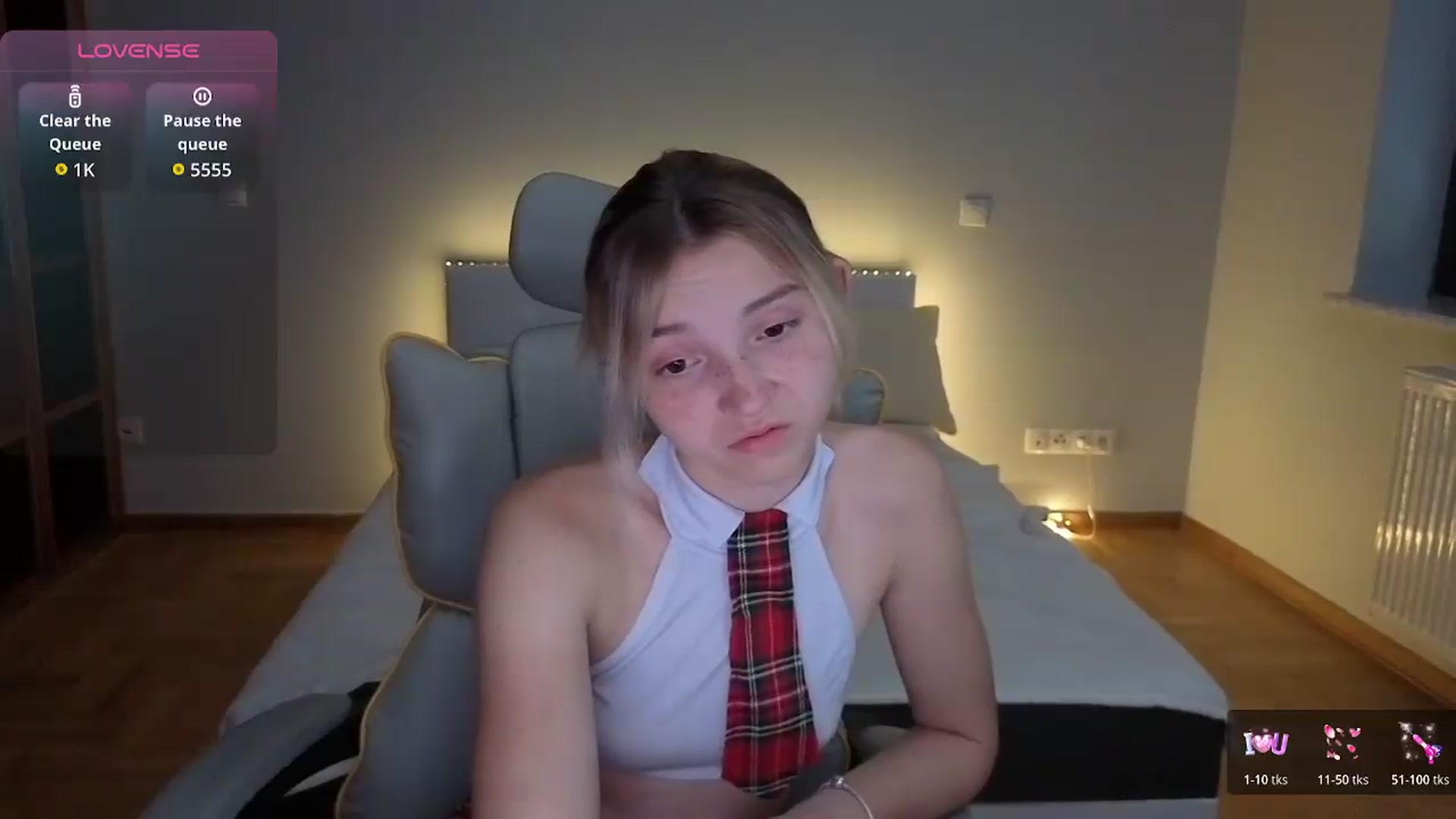 Gallery image thumbnail from Daisyy's myfreecams stream on, 08/03/2026, 05:15 image 11 of 20