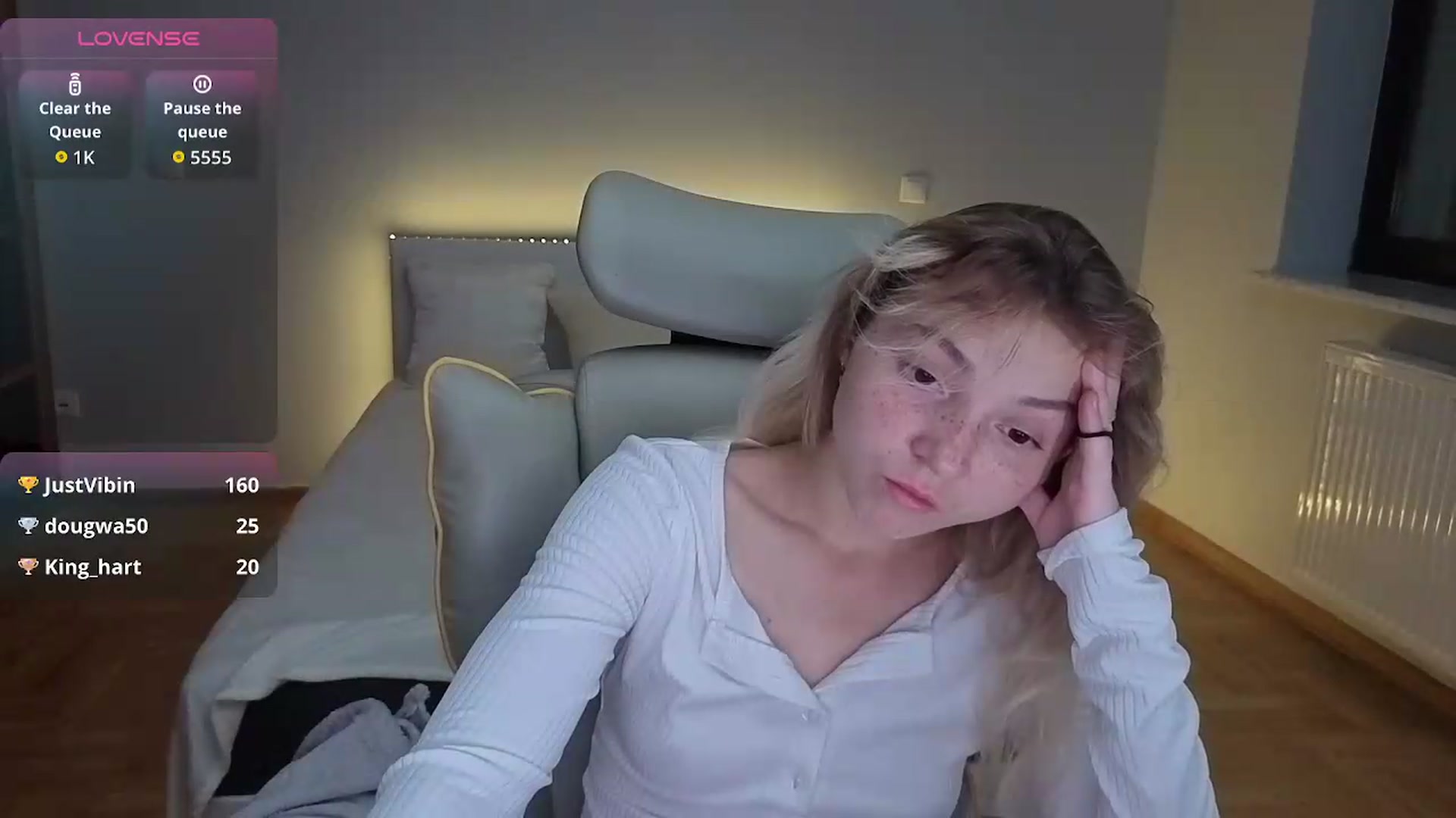 Gallery image thumbnail from Daisyy's myfreecams stream on, 08/03/2026, 21:41 image 2 of 20