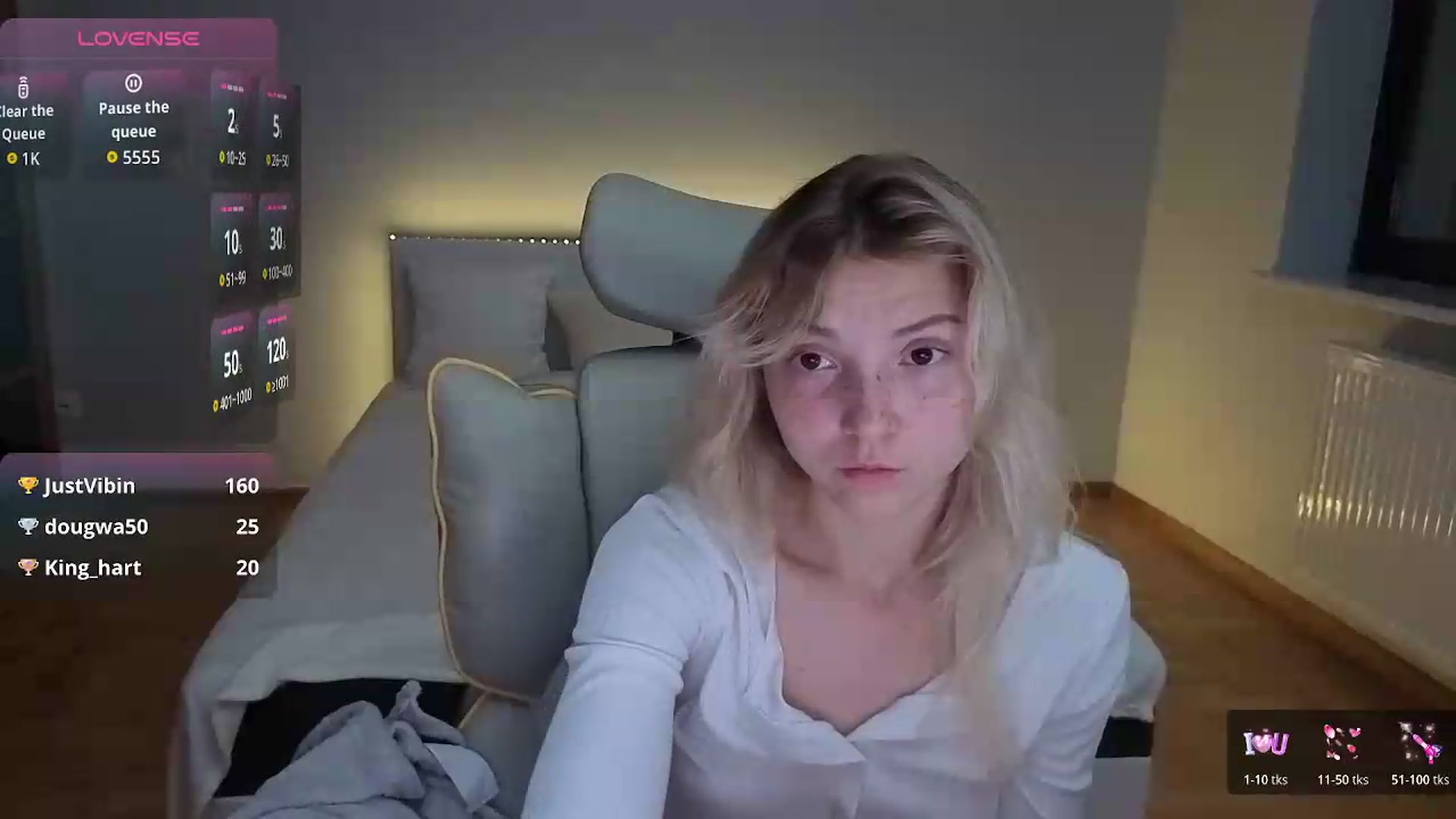Gallery image thumbnail from Daisyy's myfreecams stream on, 08/03/2026, 21:41 image 11 of 20