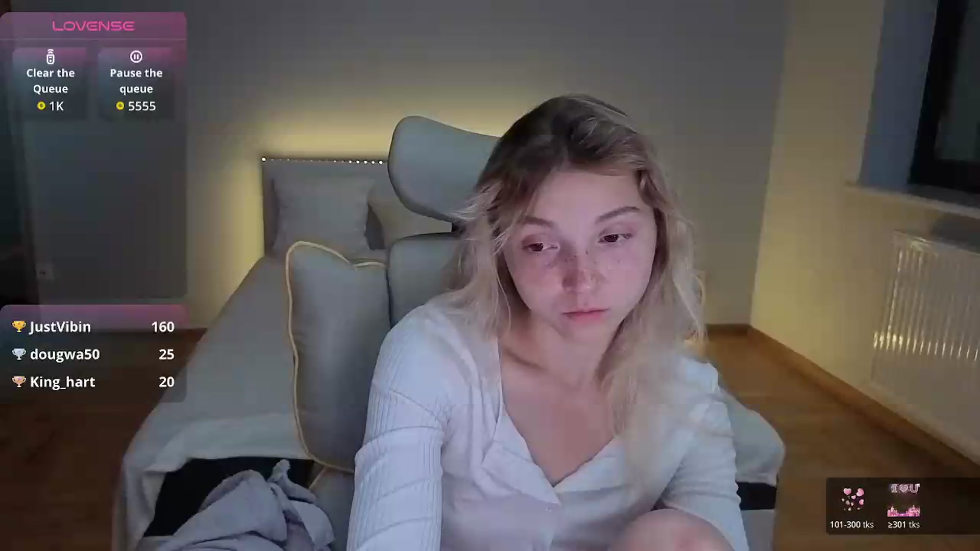 Gallery image thumbnail from Daisyy's myfreecams stream on, 08/03/2026, 21:41 image 6 of 20