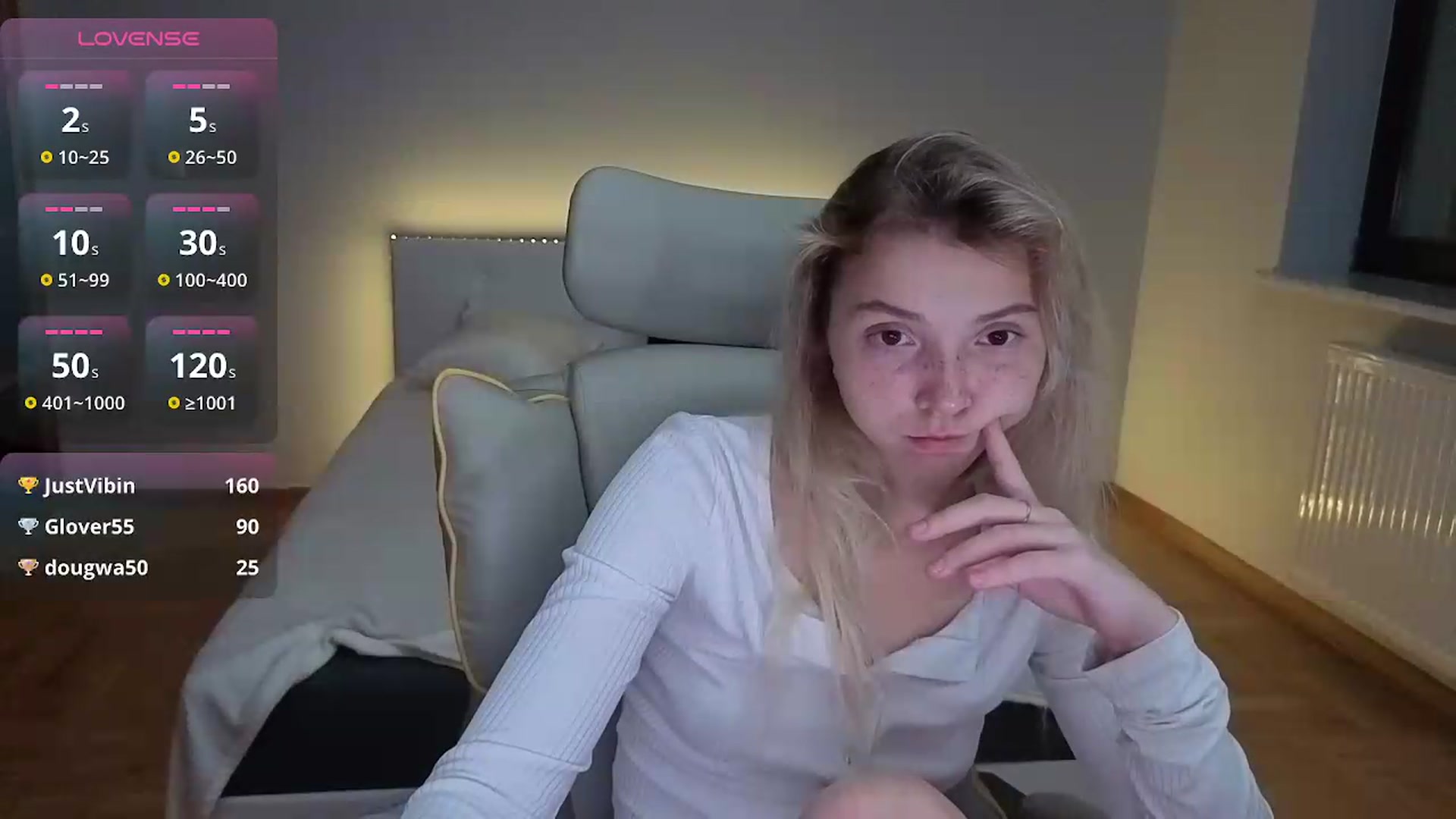 Gallery image thumbnail from Daisyy's myfreecams stream on, 08/03/2026, 21:41 image 17 of 20