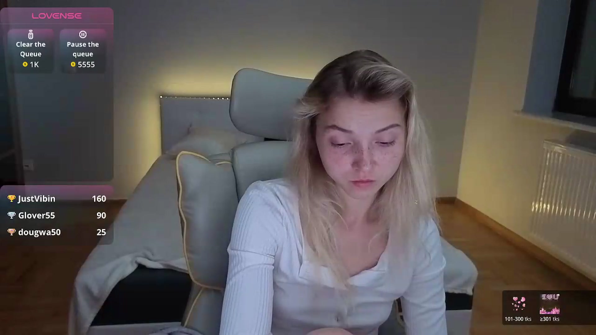 Gallery image thumbnail from Daisyy's myfreecams stream on, 08/03/2026, 21:41 image 18 of 20