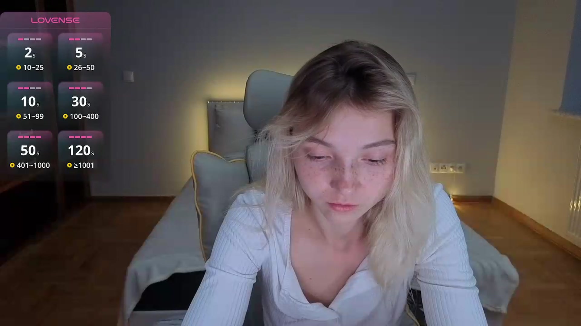 Gallery image thumbnail from Daisyy's myfreecams stream on, 08/04/2026, 24:03 image 11 of 20
