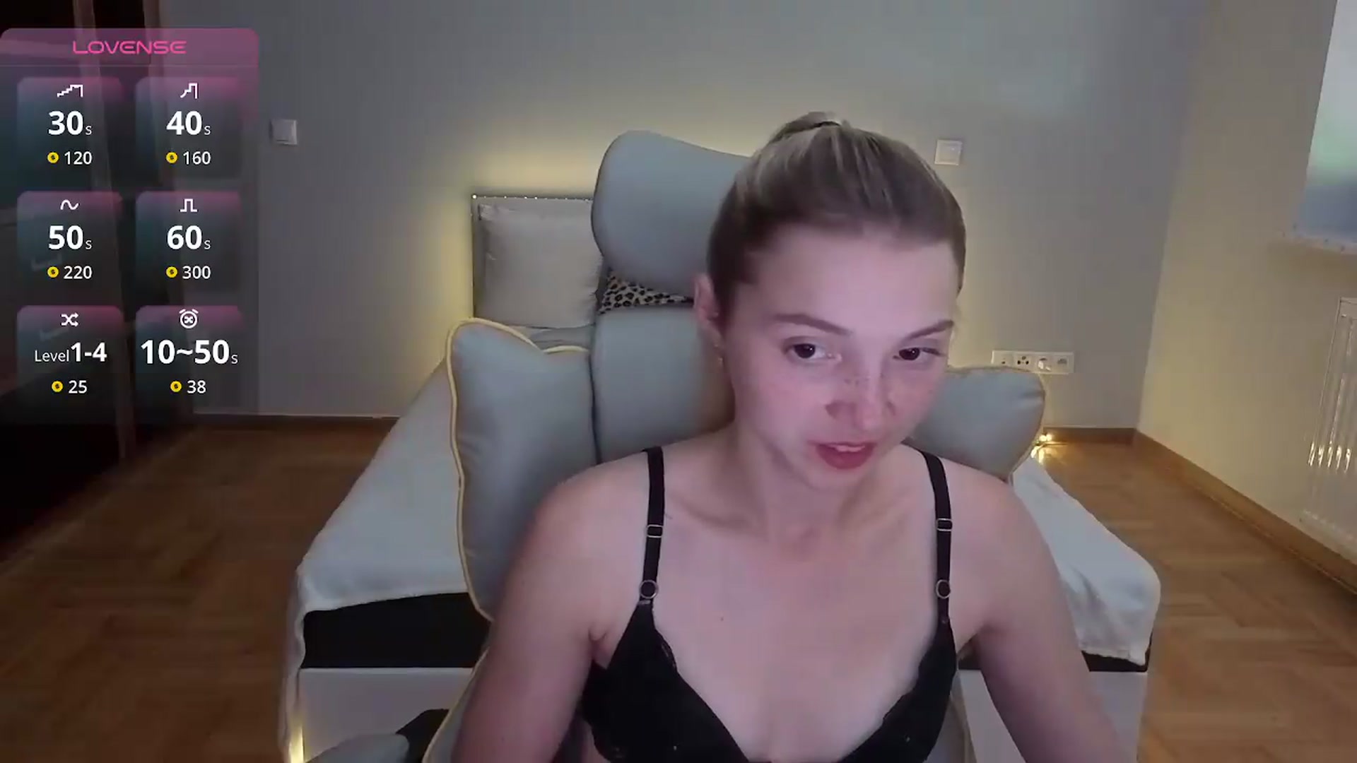 Gallery image thumbnail from Daisyy's myfreecams stream on, 08/04/2026, 14:15 image 12 of 20