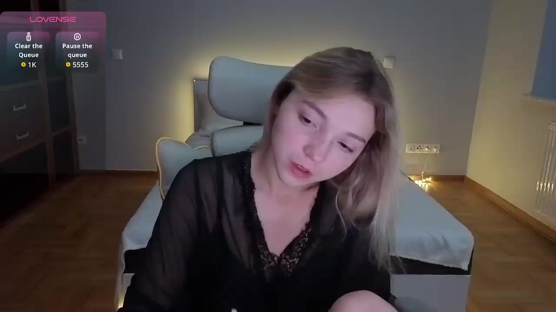 Gallery image thumbnail from Daisyy's myfreecams stream on, 08/04/2026, 20:03 image 1 of 20