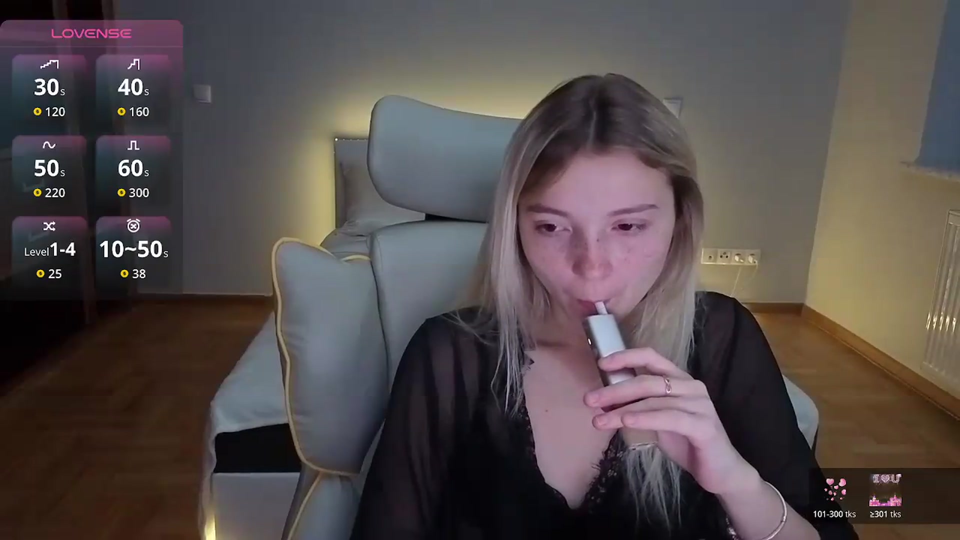 Gallery image thumbnail from Daisyy's myfreecams stream on, 08/04/2026, 20:03 image 3 of 20