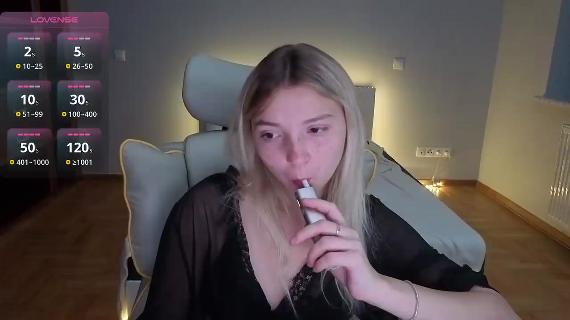 Gallery image thumbnail from Daisyy's myfreecams stream on, 08/04/2026, 20:03 image 6 of 20
