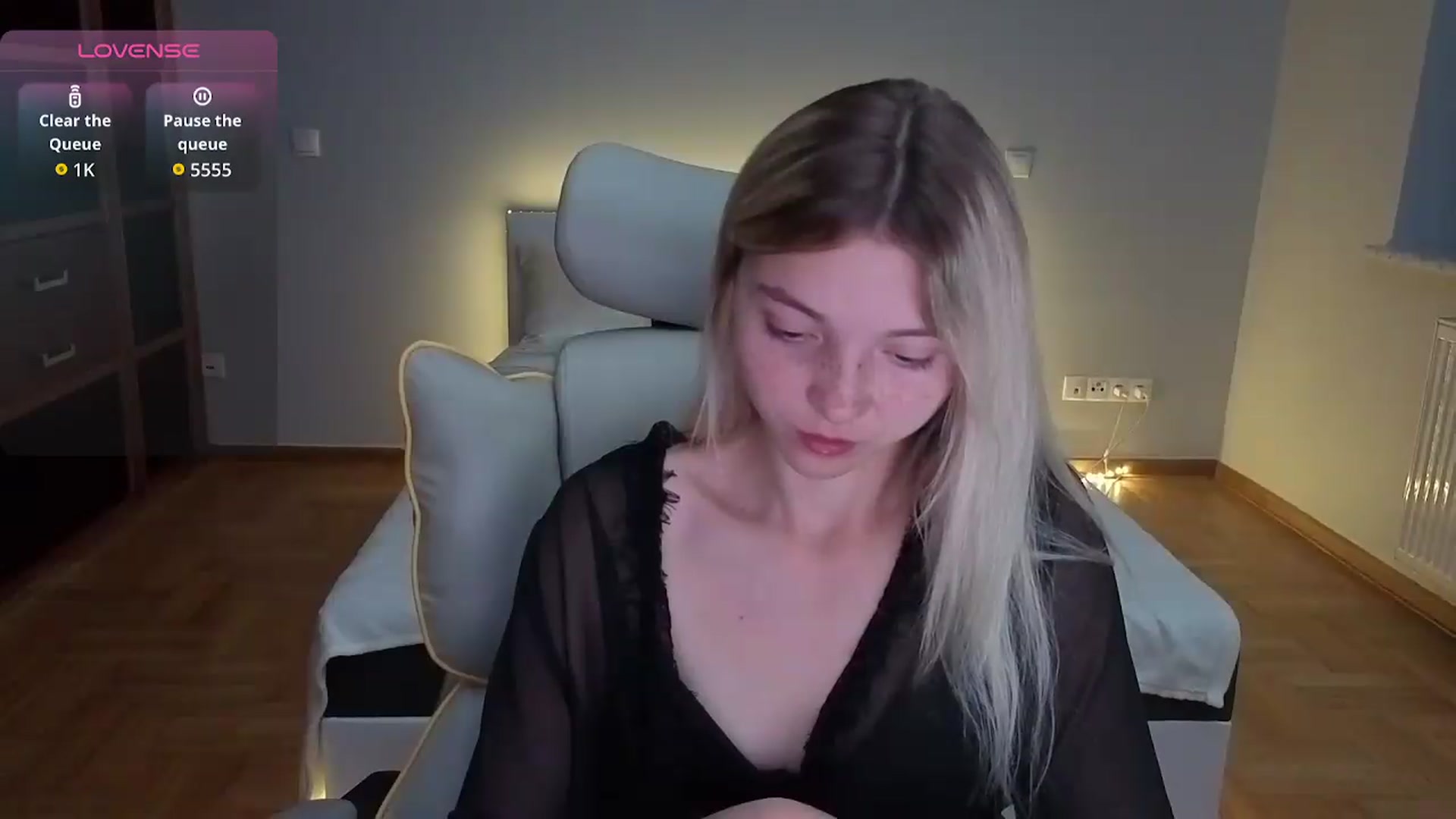 Gallery image thumbnail from Daisyy's myfreecams stream on, 08/04/2026, 20:03 image 19 of 20