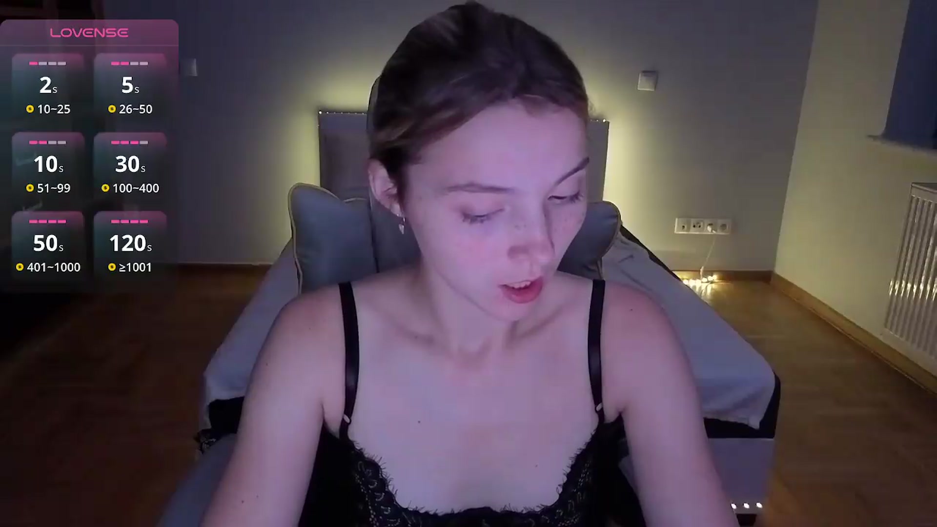 Gallery image thumbnail from Daisyy's myfreecams stream on, 08/04/2026, 22:42 image 14 of 20