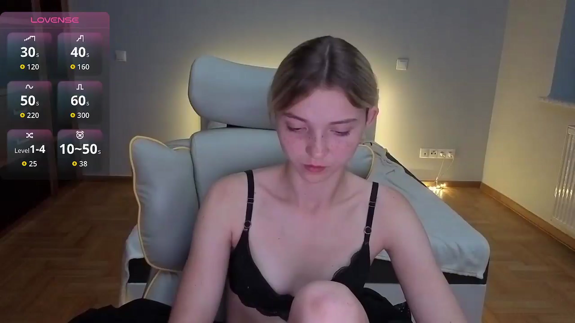 Gallery image thumbnail from Daisyy's myfreecams stream on, 08/04/2026, 22:42 image 4 of 20