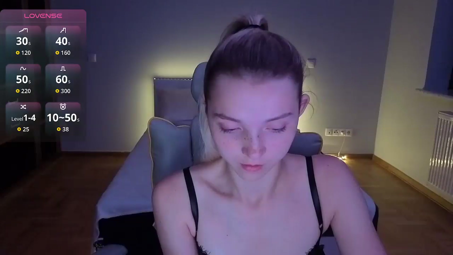 Gallery image thumbnail from Daisyy's myfreecams stream on, 08/04/2026, 22:42 image 18 of 20