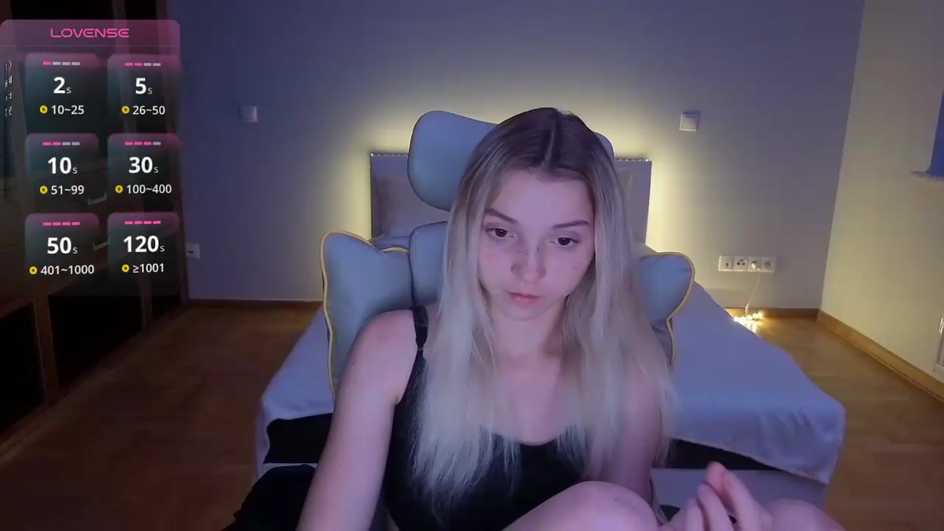 Gallery image thumbnail from Daisyy's myfreecams stream on, 08/05/2026, 24:17 image 19 of 20