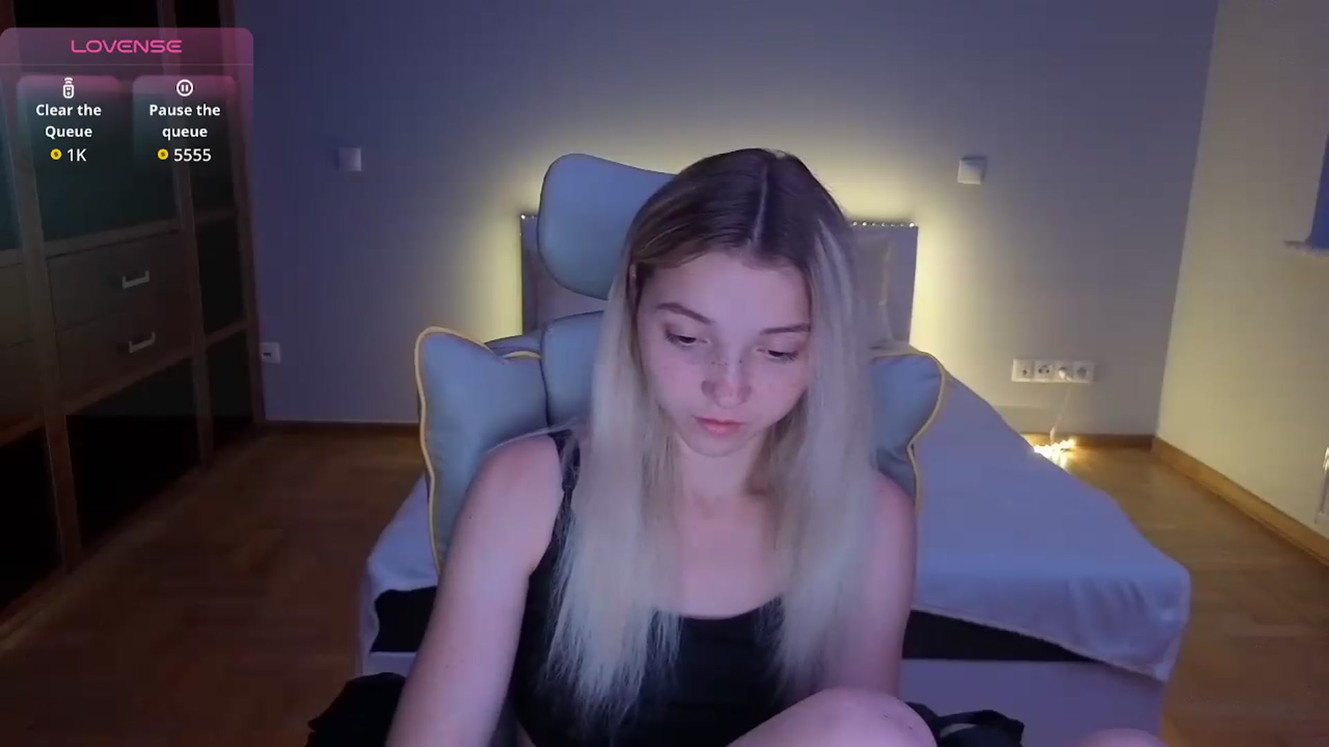 Gallery image thumbnail from Daisyy's myfreecams stream on, 08/05/2026, 24:17 image 6 of 20