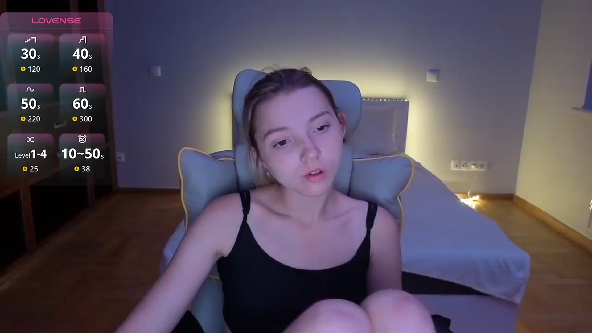 Gallery image thumbnail from Daisyy's myfreecams stream on, 08/05/2026, 24:17 image 3 of 20
