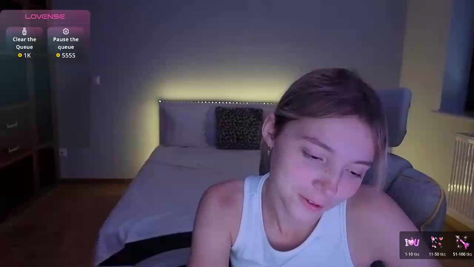 Gallery image thumbnail from Daisyy's myfreecams stream on, 08/05/2026, 19:00 image 8 of 20