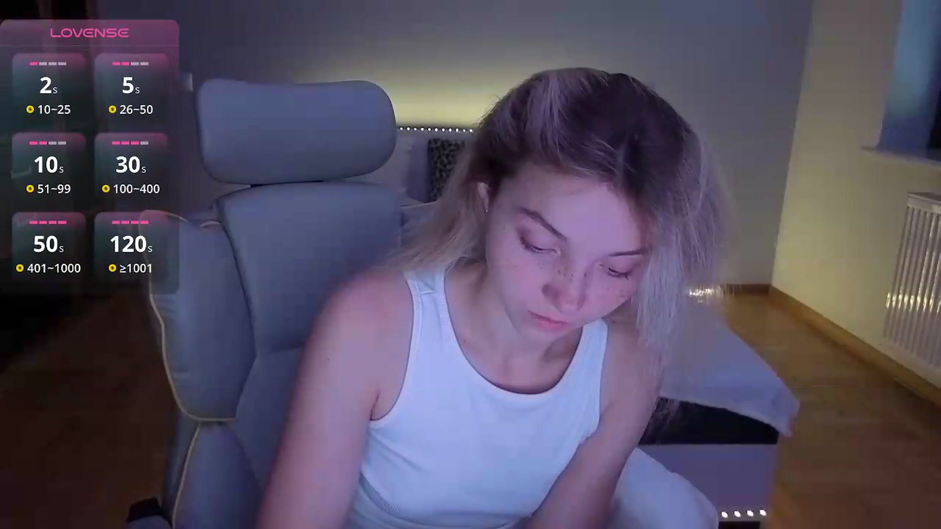 Gallery image thumbnail from Daisyy's myfreecams stream on, 08/05/2026, 19:00 image 3 of 20