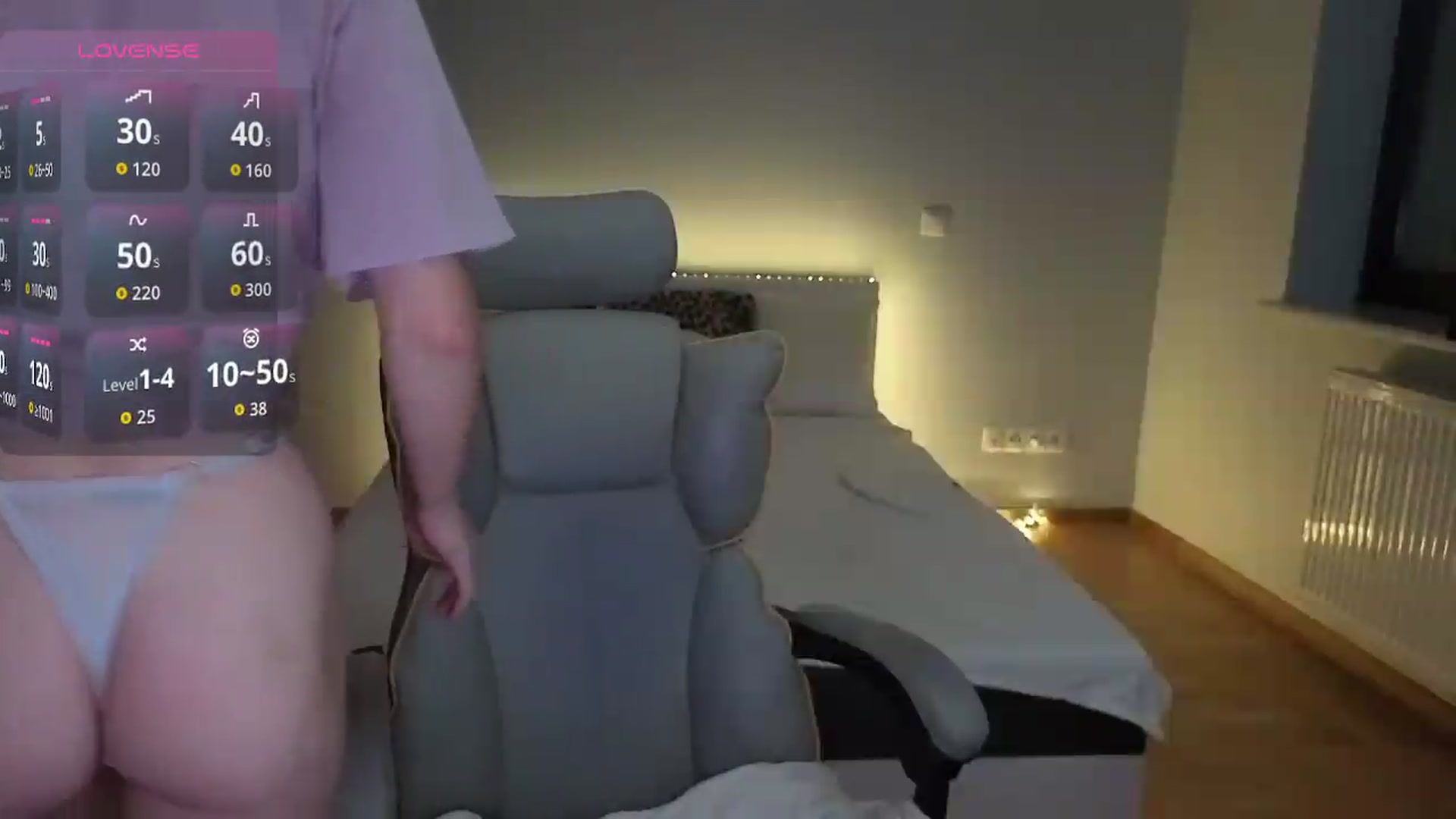 Gallery image thumbnail from Daisyy's myfreecams stream on, 08/05/2026, 21:09 image 2 of 20