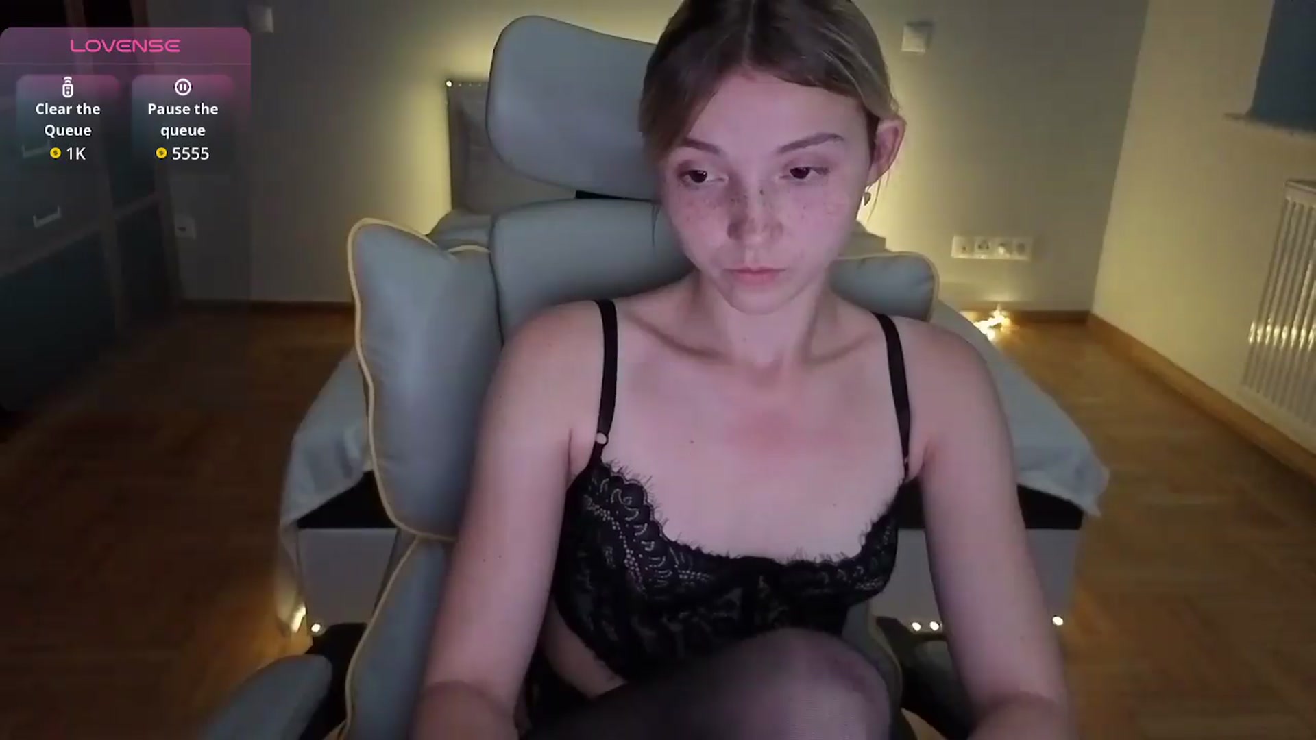 Gallery image thumbnail from Daisyy's myfreecams stream on, 08/05/2026, 21:09 image 20 of 20