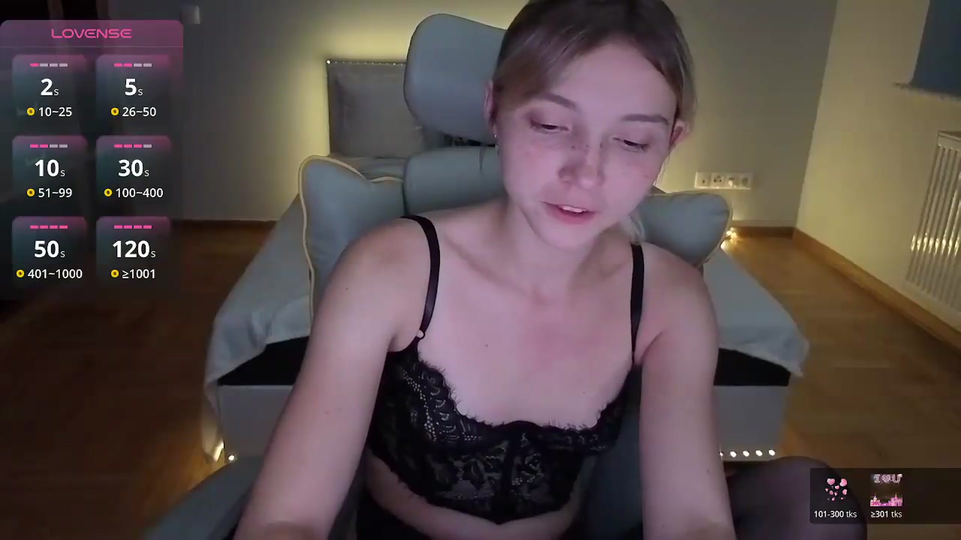 Gallery image thumbnail from Daisyy's myfreecams stream on, 08/05/2026, 21:25 image 3 of 20