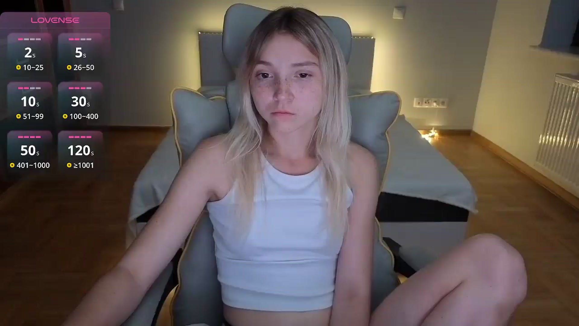 Gallery image thumbnail from Daisyy's myfreecams stream on, 08/06/2026, 24:32 image 7 of 20