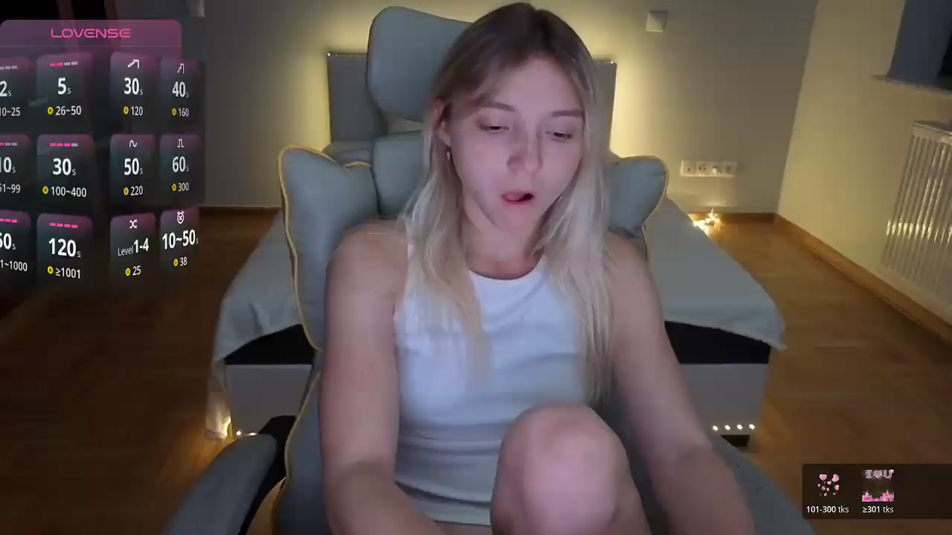 Gallery image thumbnail from Daisyy's myfreecams stream on, 08/06/2026, 24:32 image 1 of 20