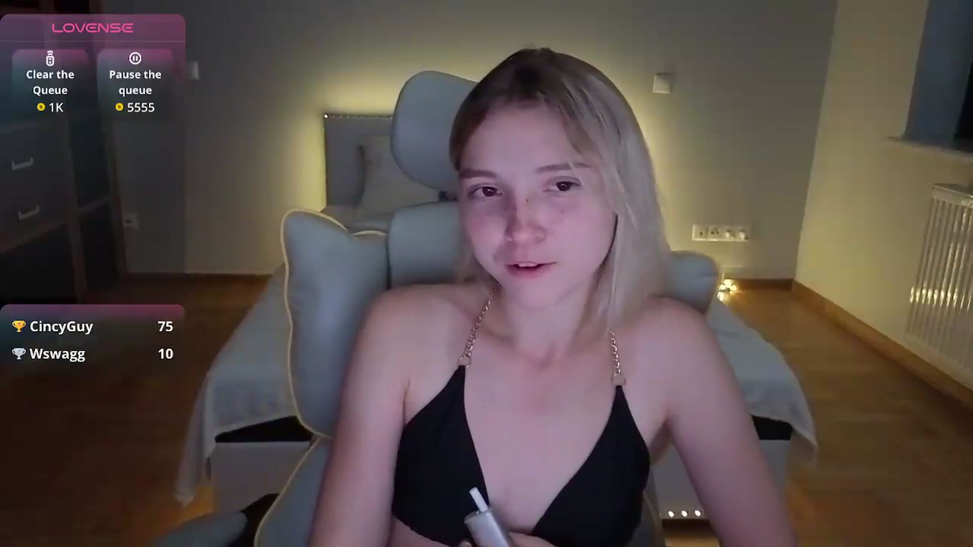 Gallery image thumbnail from Daisyy's myfreecams stream on, 08/06/2026, 18:22 image 13 of 20