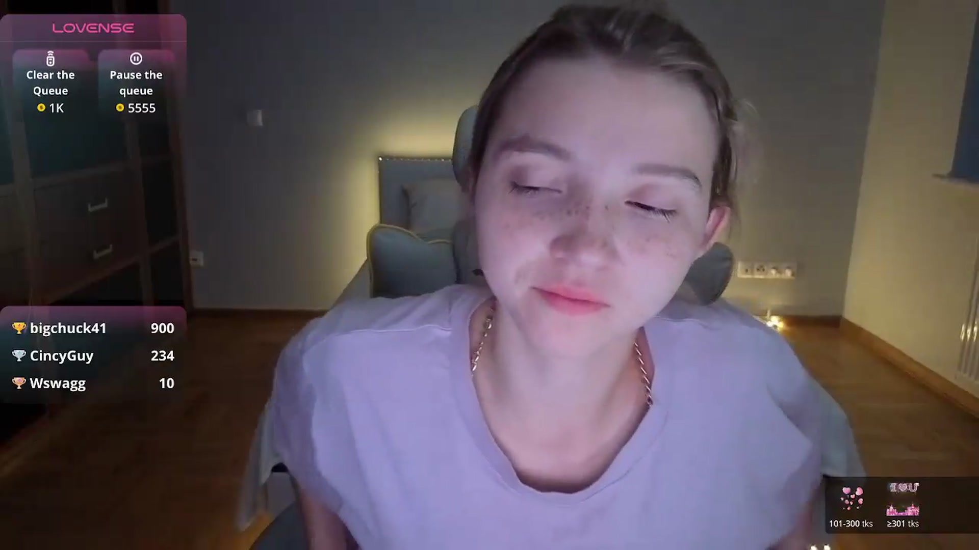 Gallery image thumbnail from Daisyy's myfreecams stream on, 08/06/2026, 21:25 image 17 of 20