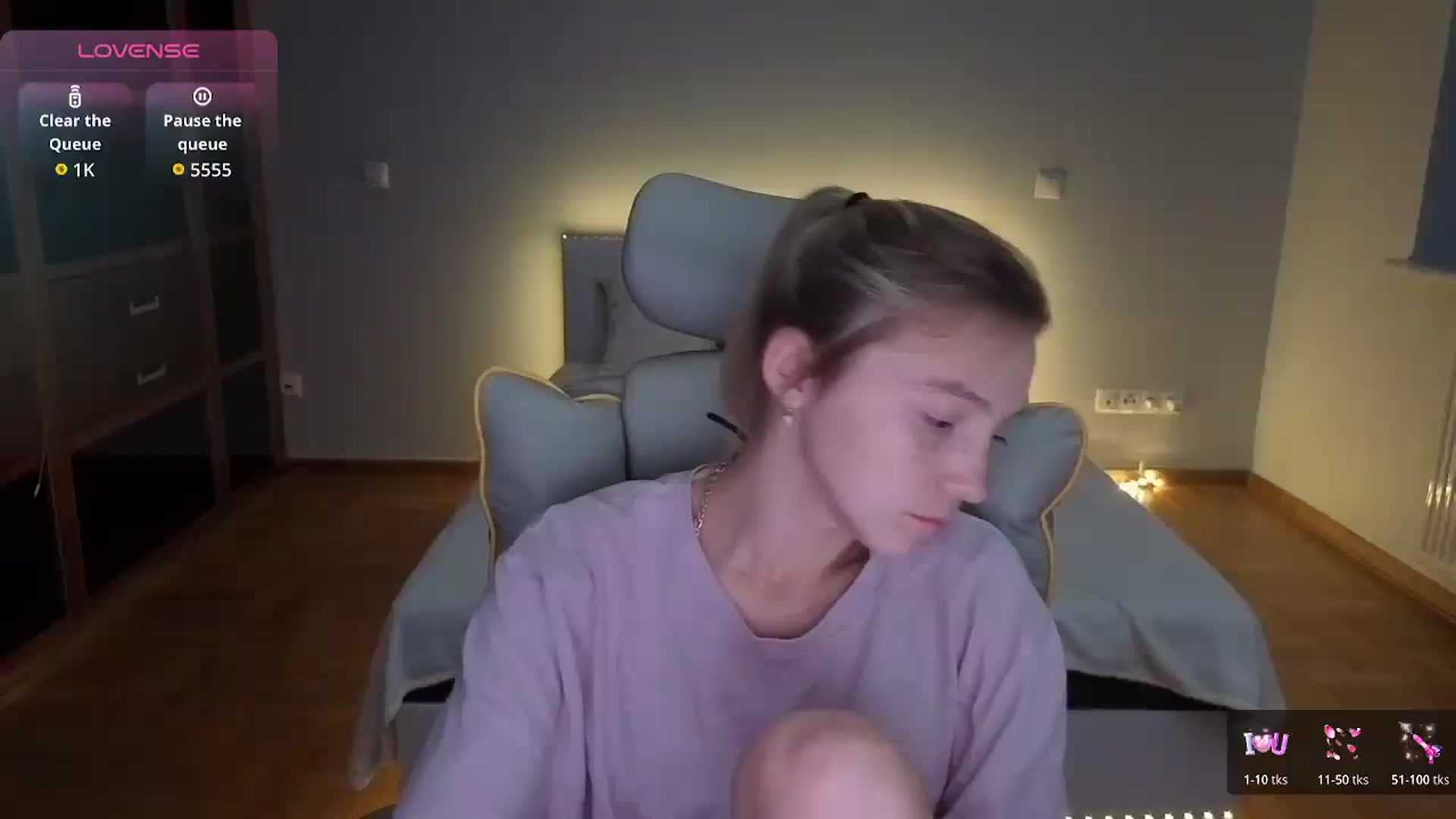 Gallery image thumbnail from Daisyy's myfreecams stream on, 08/06/2026, 21:25 image 1 of 20