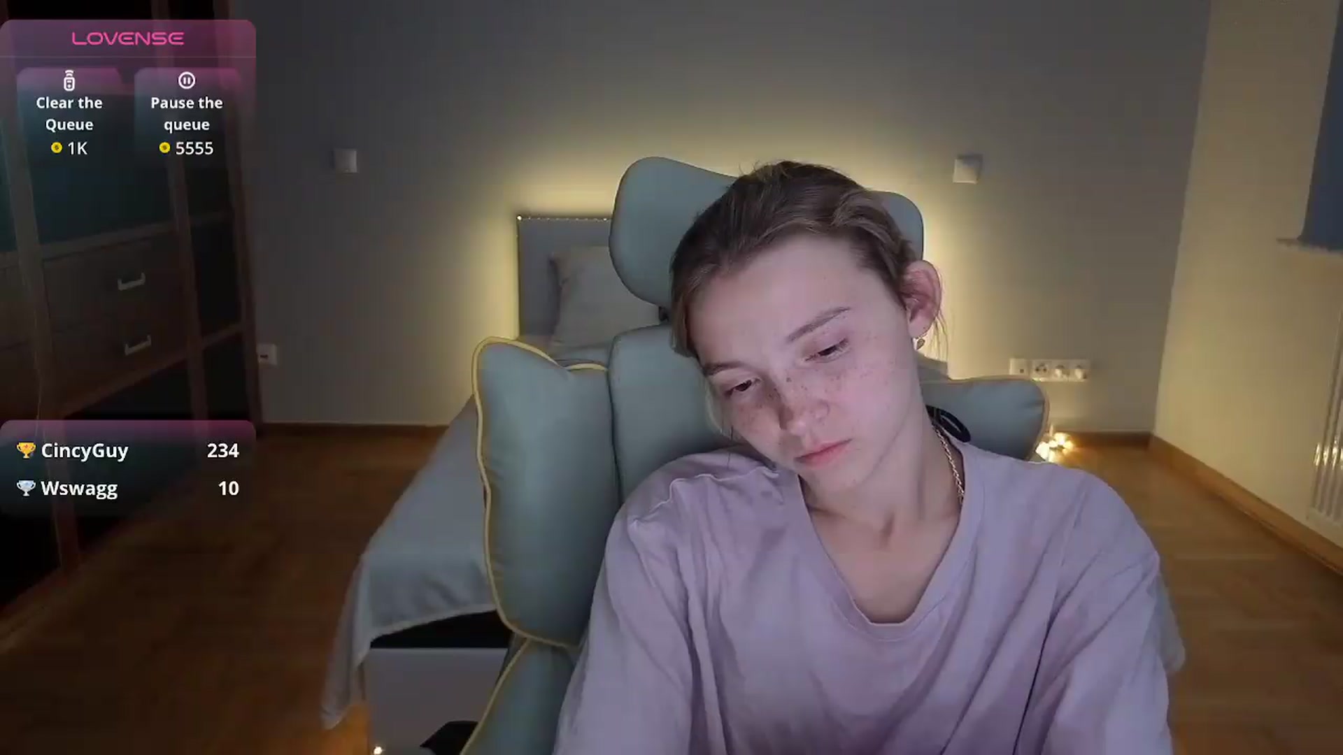 Gallery image thumbnail from Daisyy's myfreecams stream on, 08/06/2026, 21:25 image 6 of 20