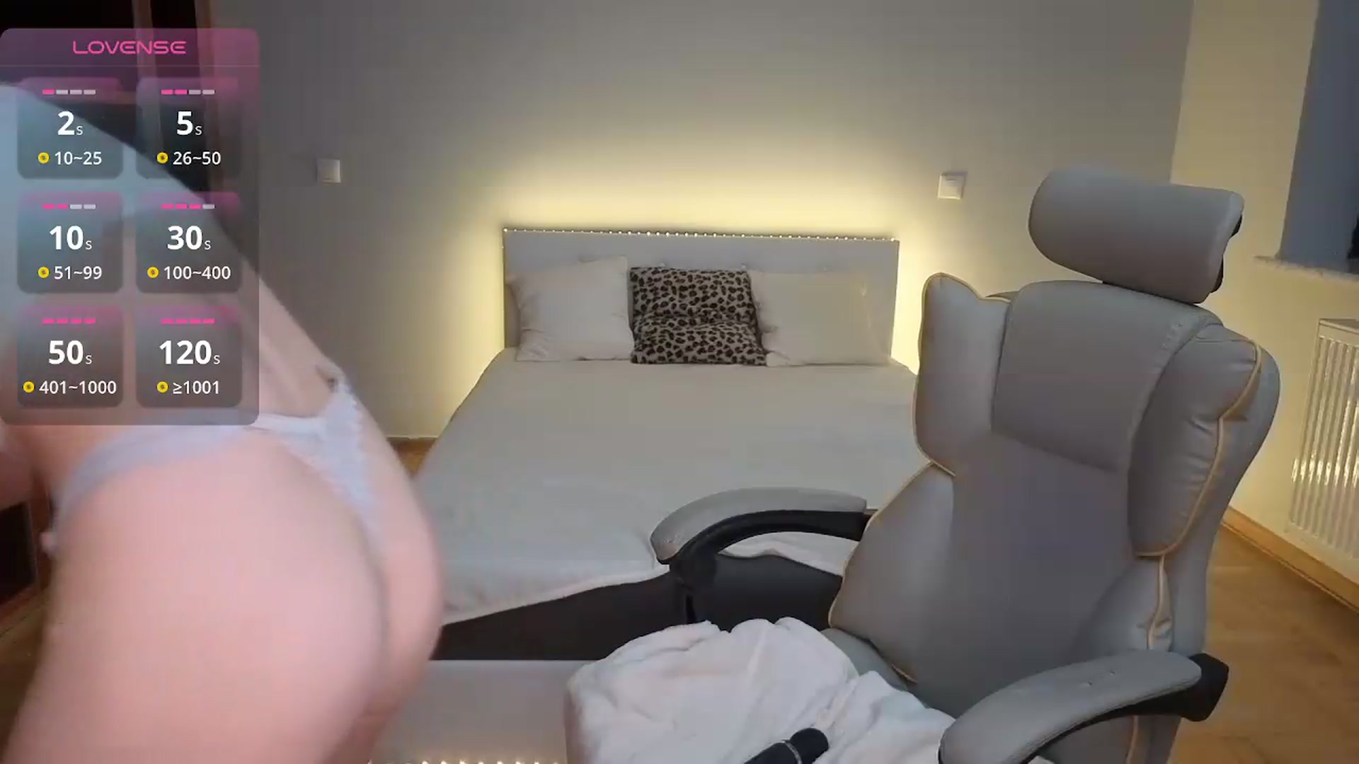 Gallery image thumbnail from Daisyy's myfreecams stream on, 08/07/2026, 23:42 image 11 of 20