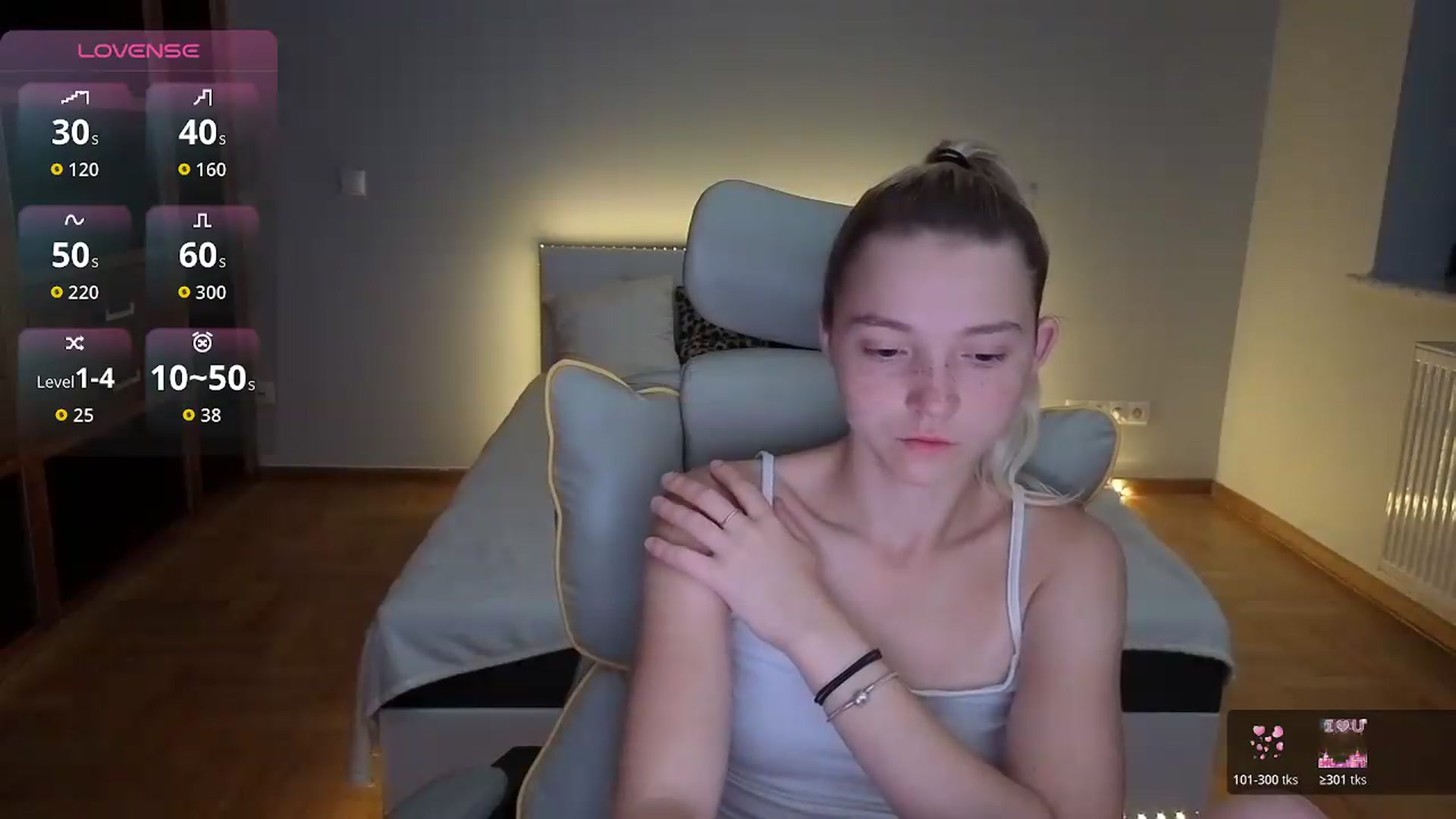 Gallery image thumbnail from Daisyy's myfreecams stream on, 08/07/2026, 23:42 image 5 of 20