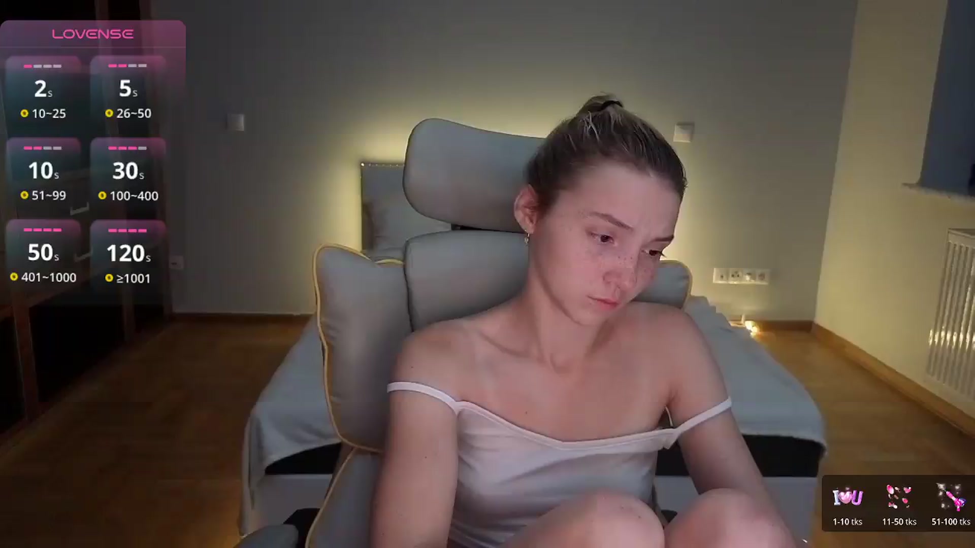 Gallery image thumbnail from Daisyy's myfreecams stream on, 08/08/2026, 24:57 image 3 of 20
