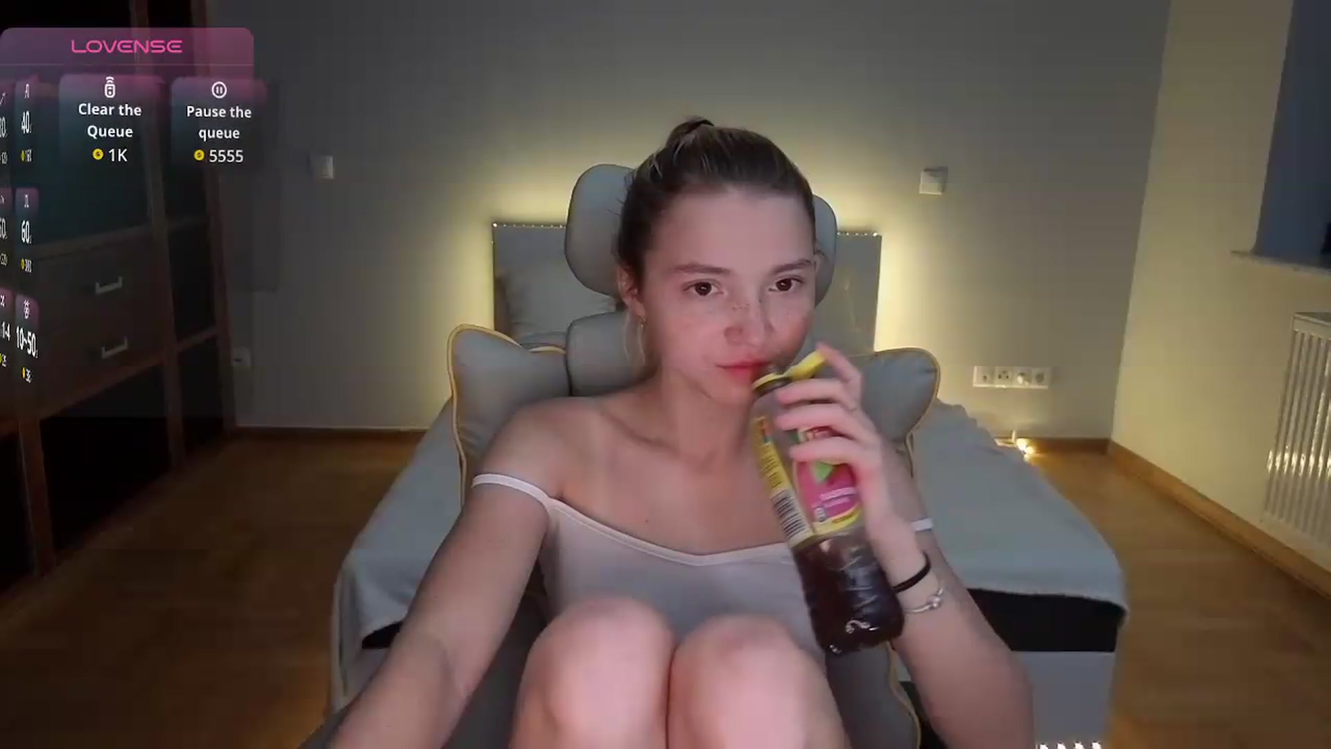 Gallery image thumbnail from Daisyy's myfreecams stream on, 08/08/2026, 24:57 image 4 of 20