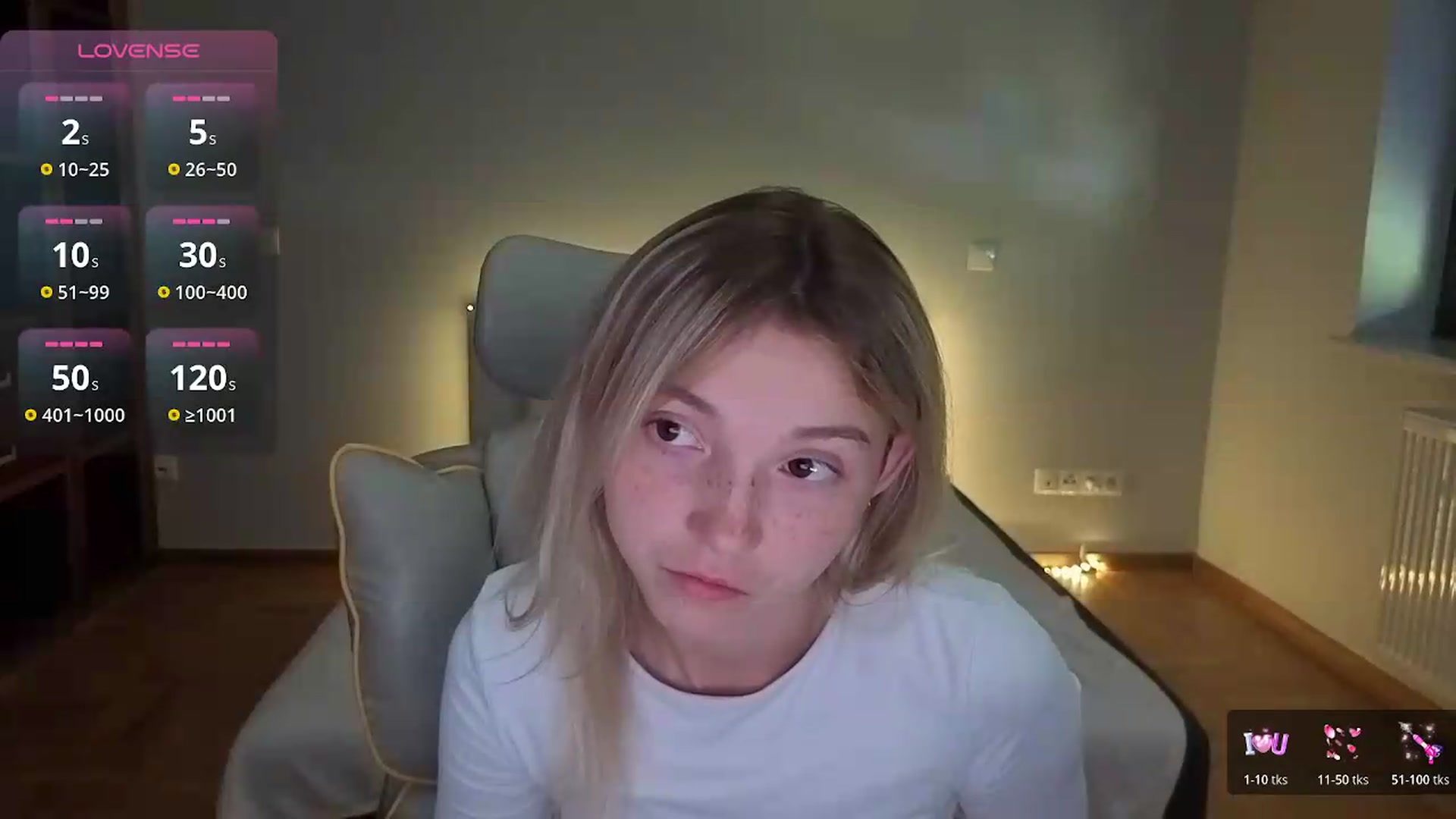 Gallery image thumbnail from Daisyy's myfreecams stream on, 08/09/2026, 10:30 image 5 of 20