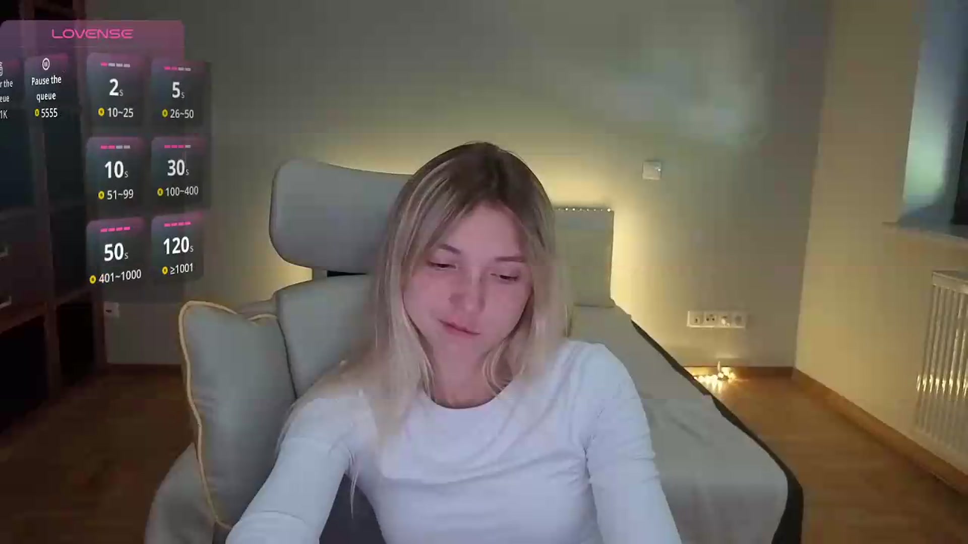 Gallery image thumbnail from Daisyy's myfreecams stream on, 08/09/2026, 10:30 image 12 of 20