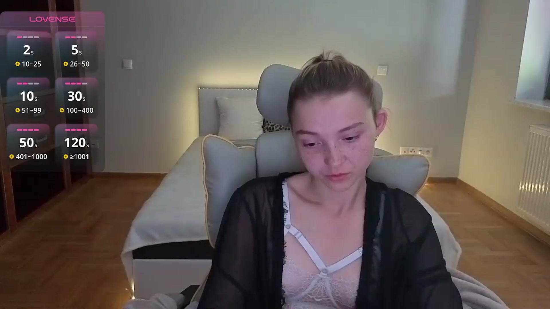 Gallery image thumbnail from Daisyy's myfreecams stream on, 08/09/2026, 14:40 image 16 of 20