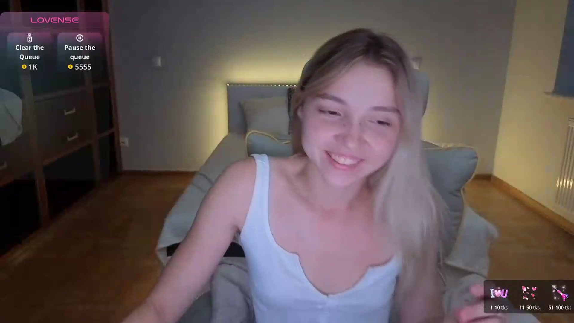 Gallery image thumbnail from Daisyy's myfreecams stream on, 08/09/2026, 19:00 image 7 of 20