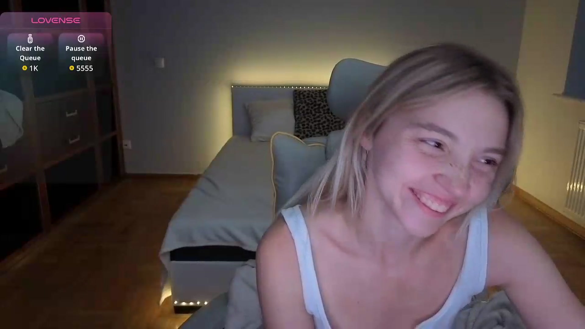 Gallery image thumbnail from Daisyy's myfreecams stream on, 08/09/2026, 19:00 image 9 of 20