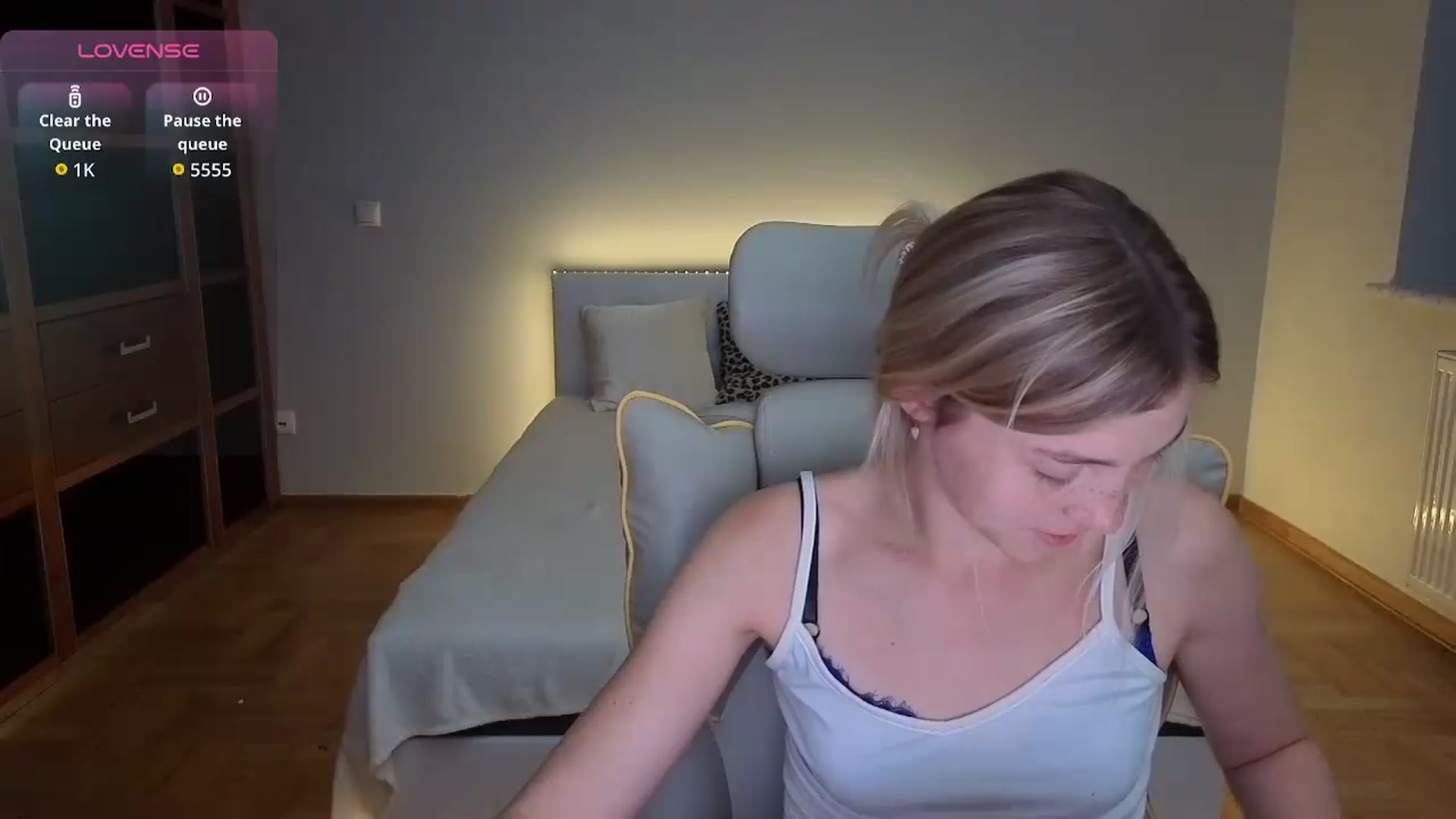 Gallery image thumbnail from Daisyy's myfreecams stream on, 08/10/2026, 19:23 image 11 of 20