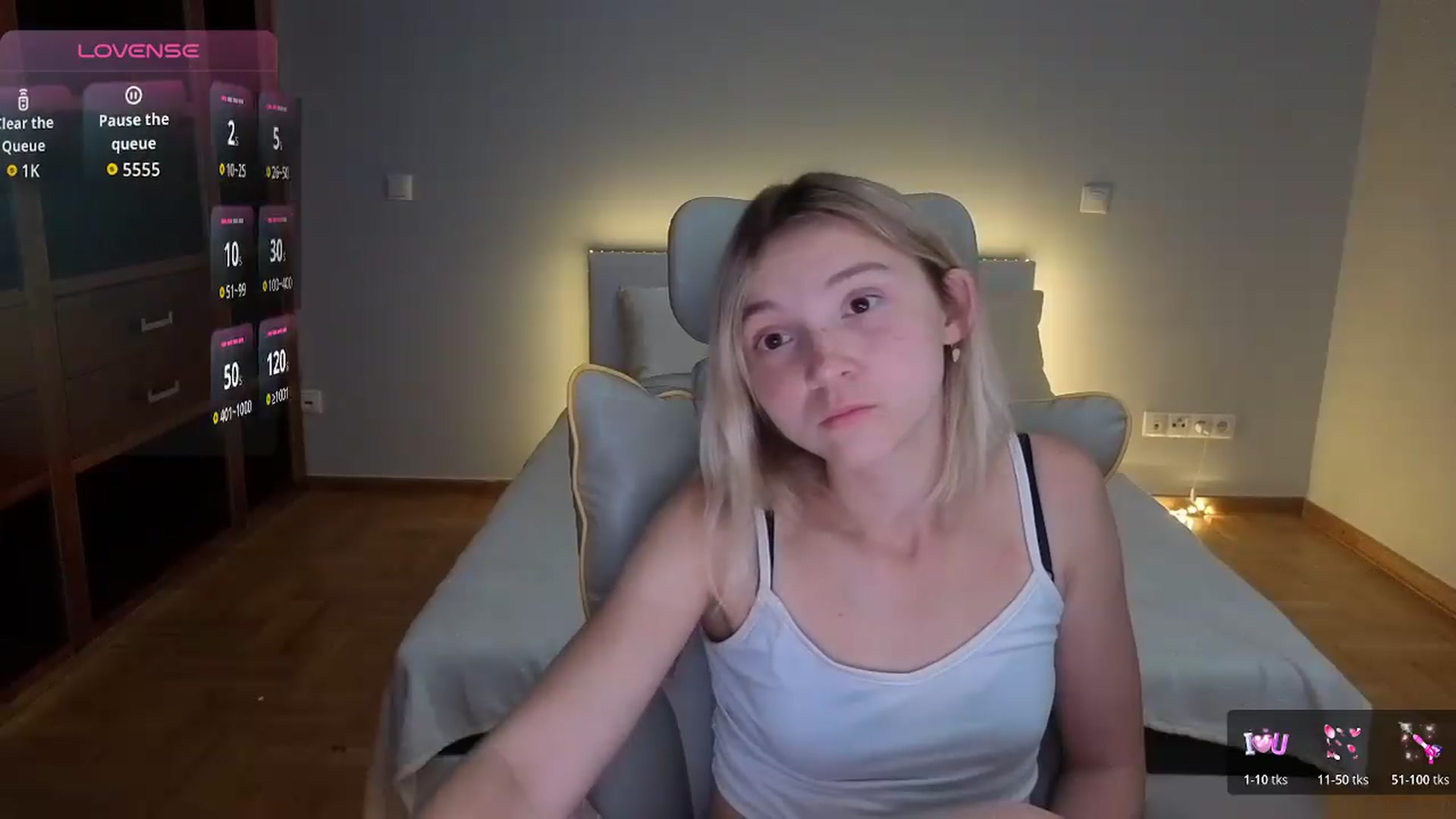 Gallery image thumbnail from Daisyy's myfreecams stream on, 08/10/2026, 20:35 image 14 of 20
