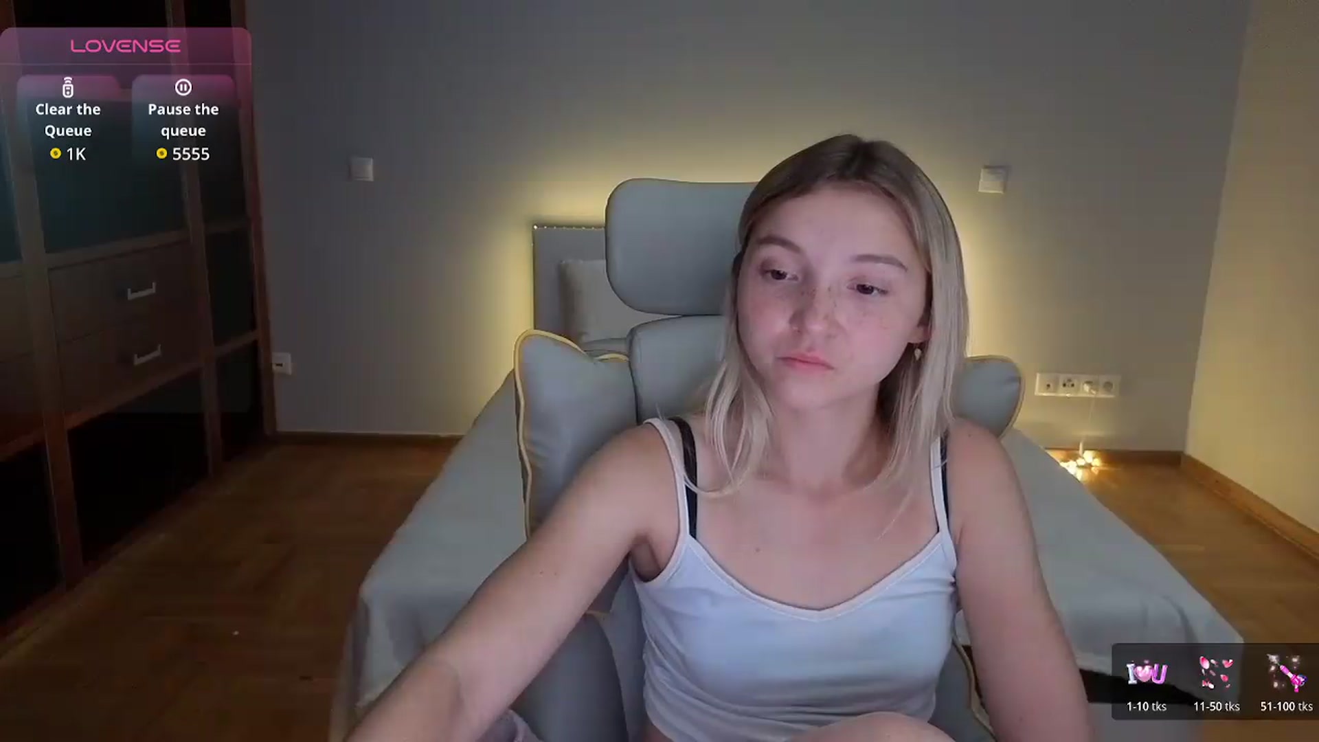 Gallery image thumbnail from Daisyy's myfreecams stream on, 08/10/2026, 20:35 image 16 of 20
