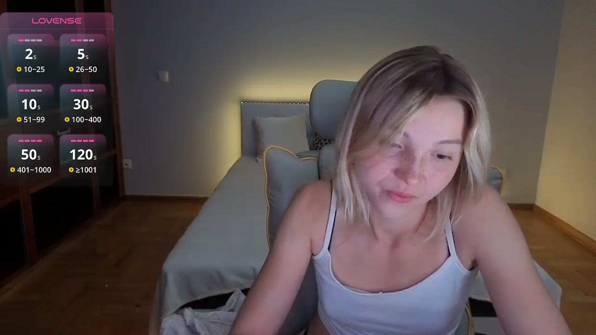 Gallery image thumbnail from Daisyy's myfreecams stream on, 08/10/2026, 20:35 image 3 of 20
