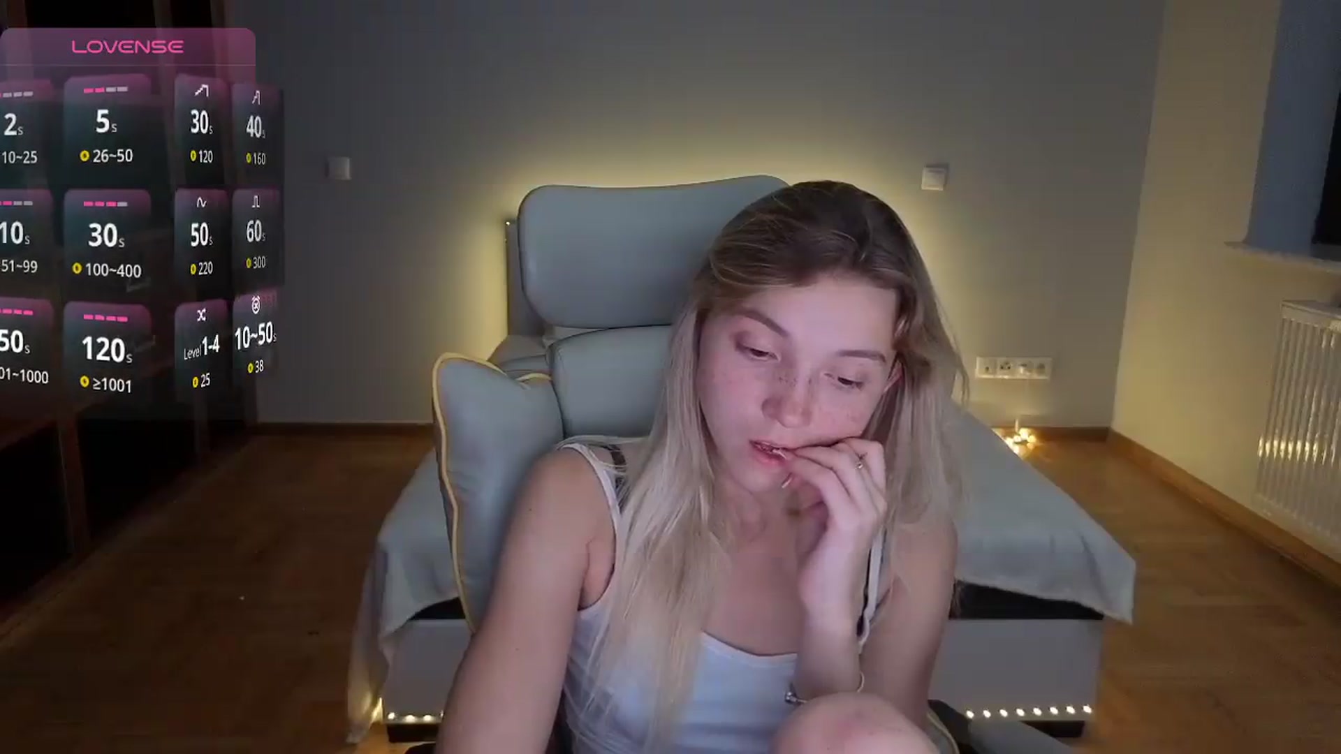 Gallery image thumbnail from Daisyy's myfreecams stream on, 08/10/2026, 22:05 image 18 of 20