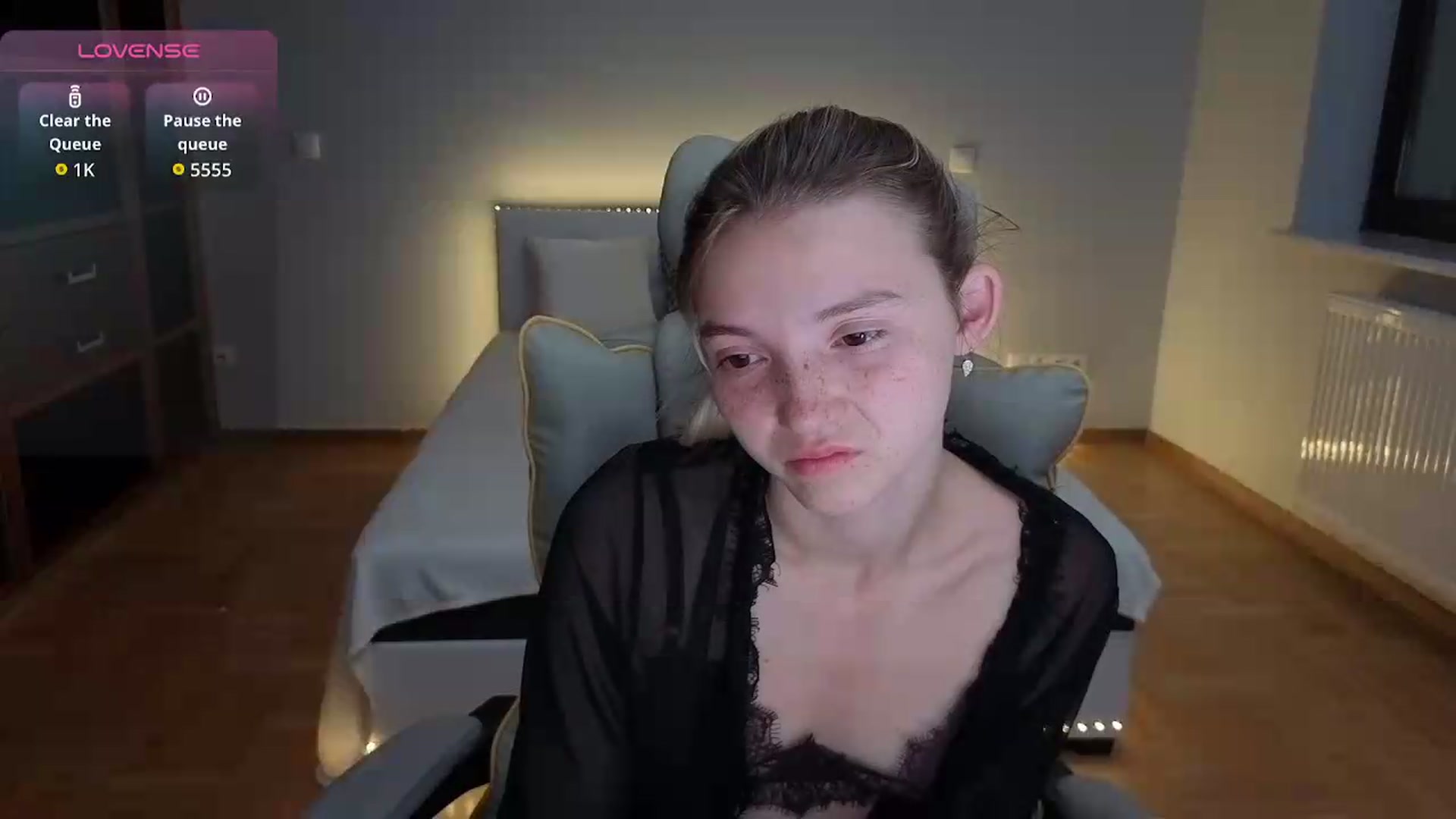 Gallery image thumbnail from Daisyy's myfreecams stream on, 08/11/2026, 23:27 image 9 of 20