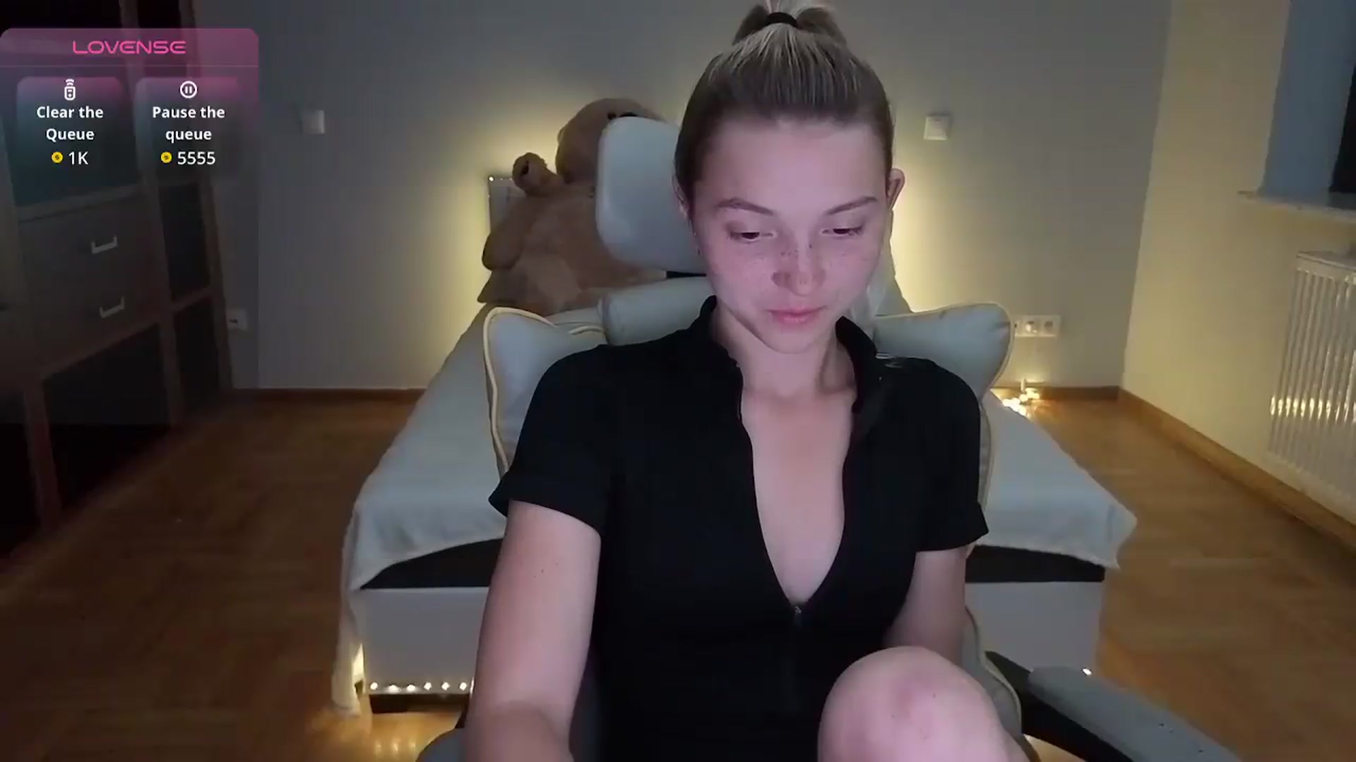 Gallery image thumbnail from Daisyy's myfreecams stream on, 08/16/2026, 20:48 image 7 of 20